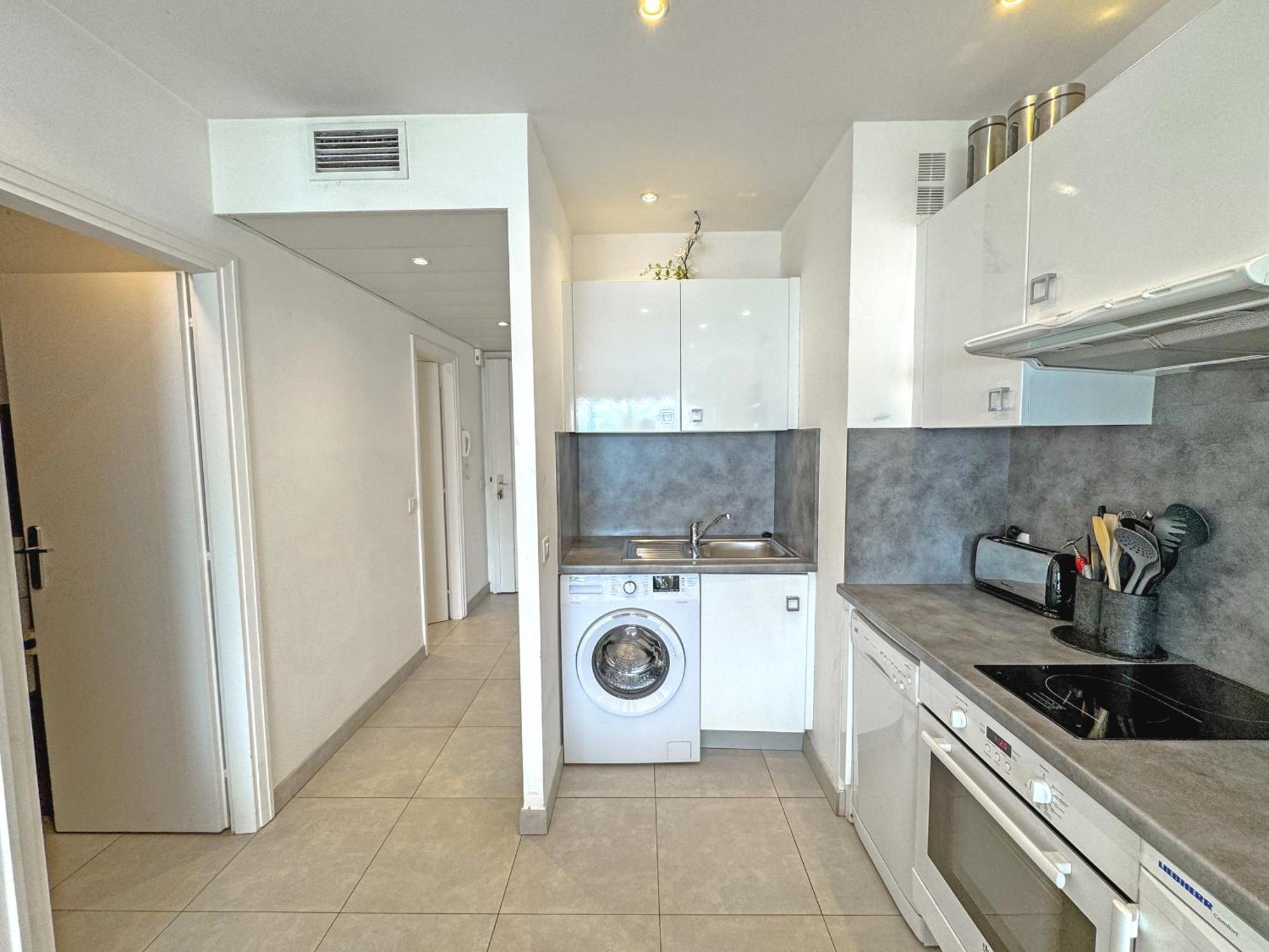 Promenade - Royal Luxembourg Promenade