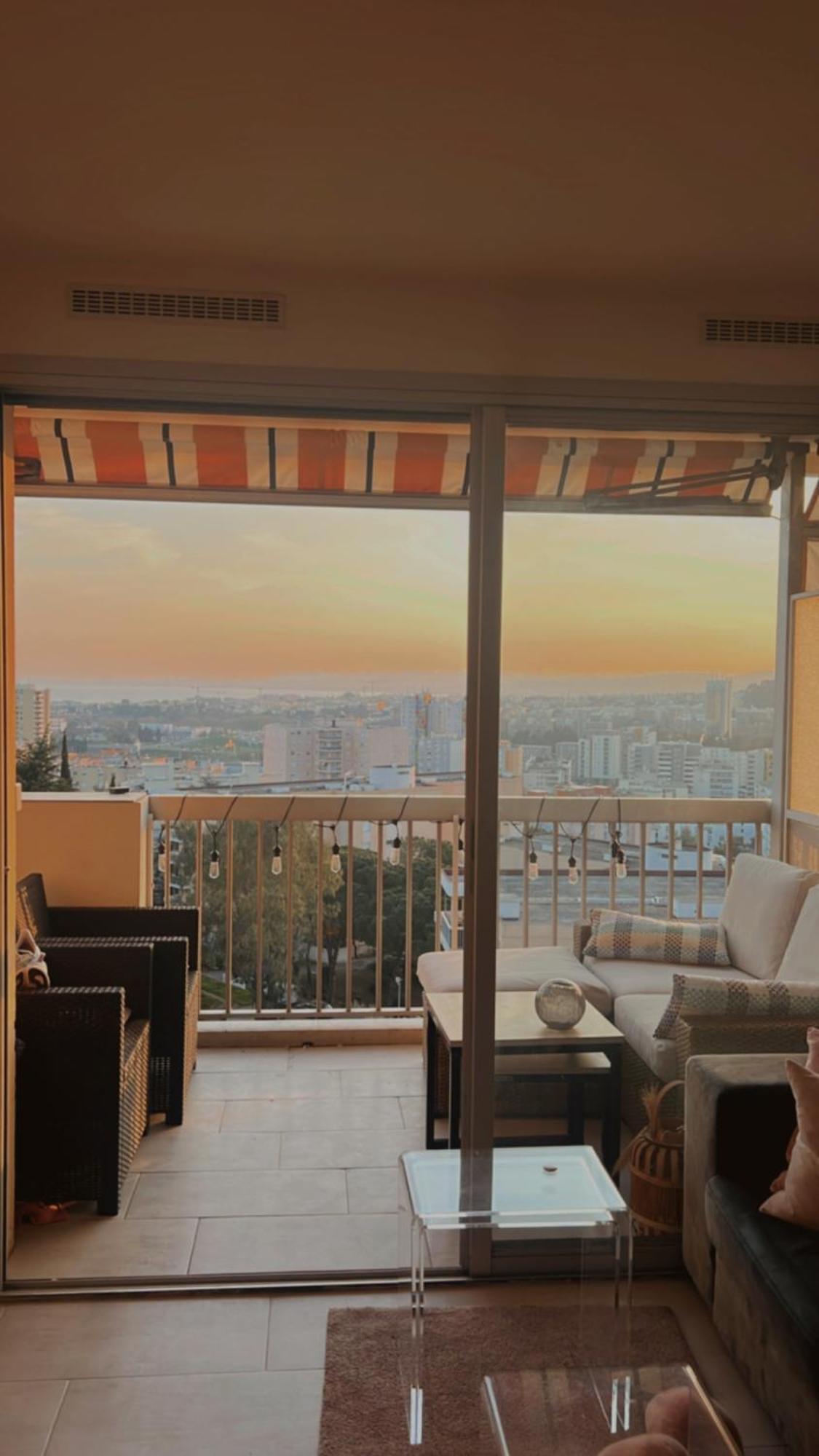 Calm With Sea View *