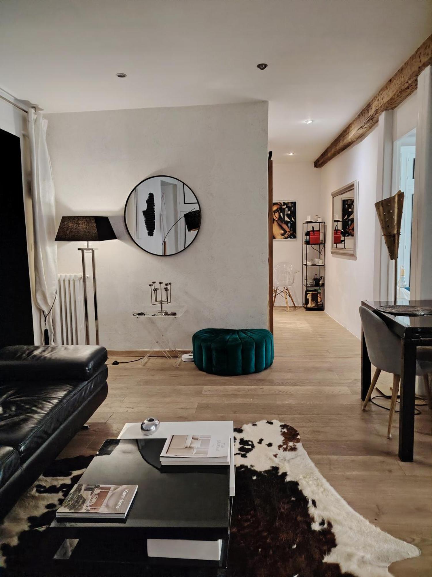 Movida Apartment
