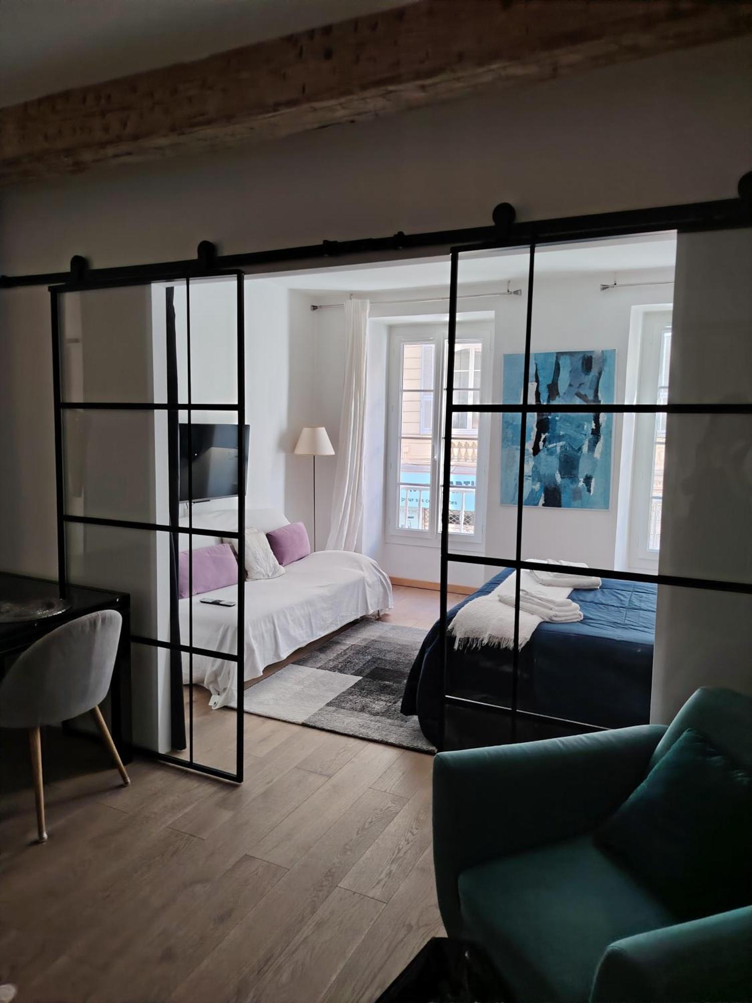 Movida Apartment *