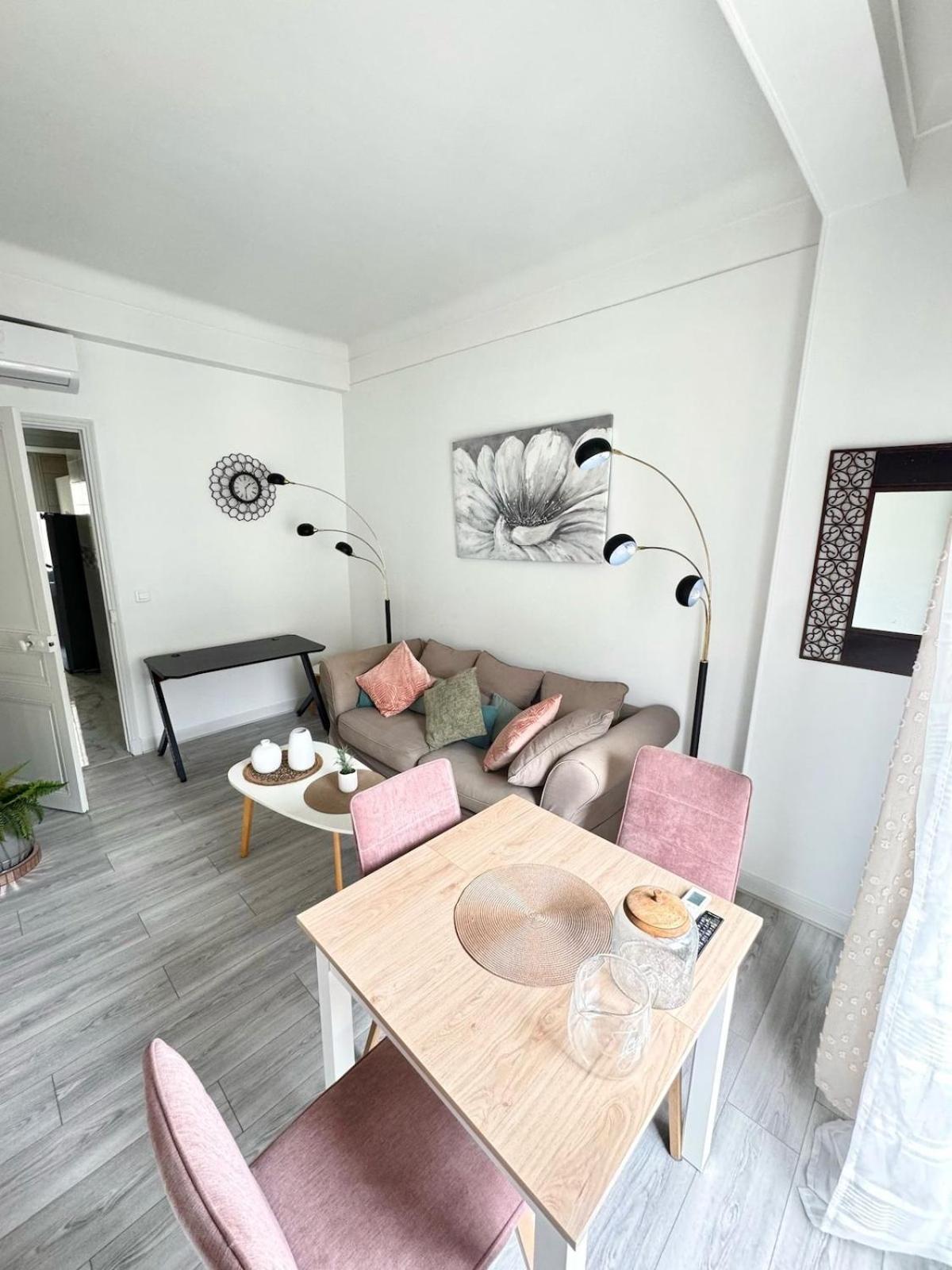 - Center, Wifi, Ac, 4-5 Pers Apartment