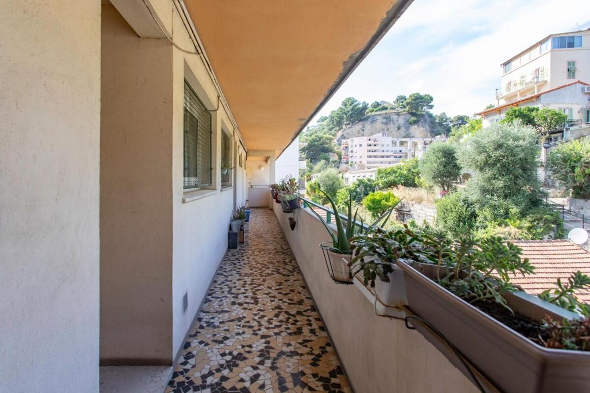 L51 2p Bornala Sea View Balcony &ac Apartment