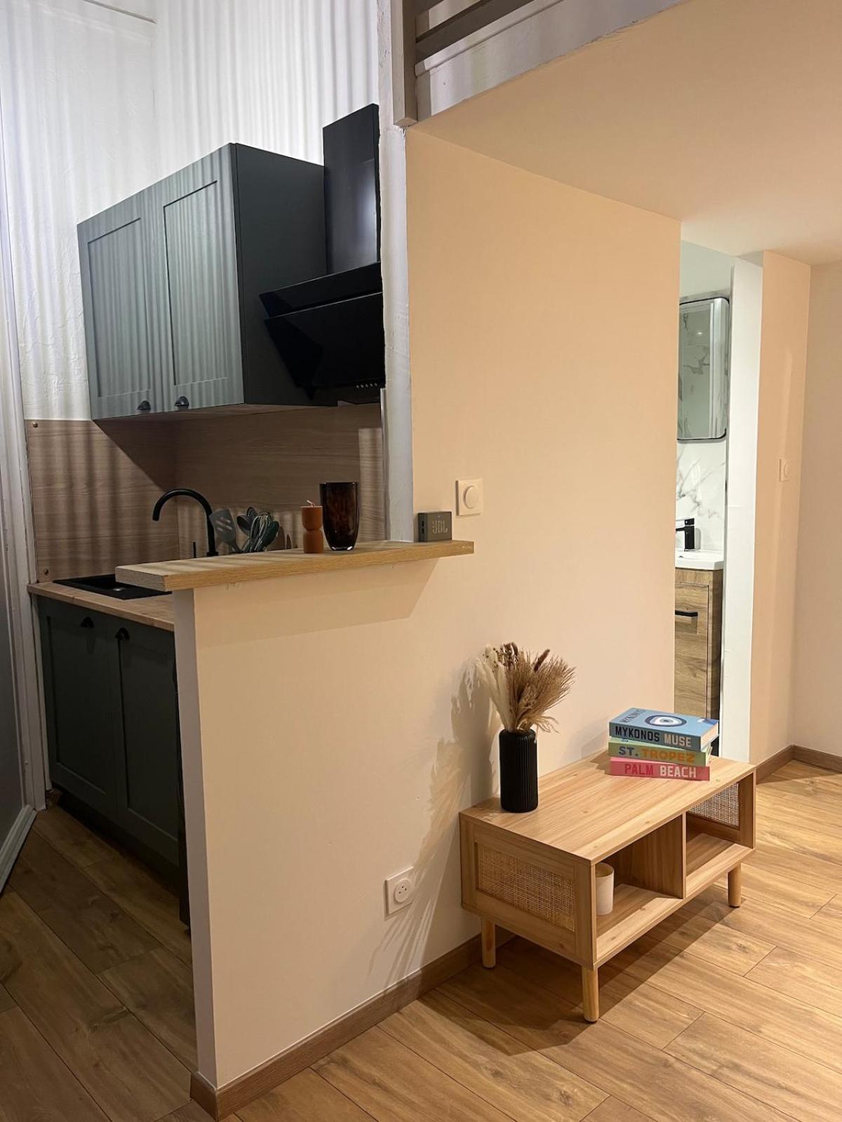 3-4 Personnes Proche Du Port Apartment