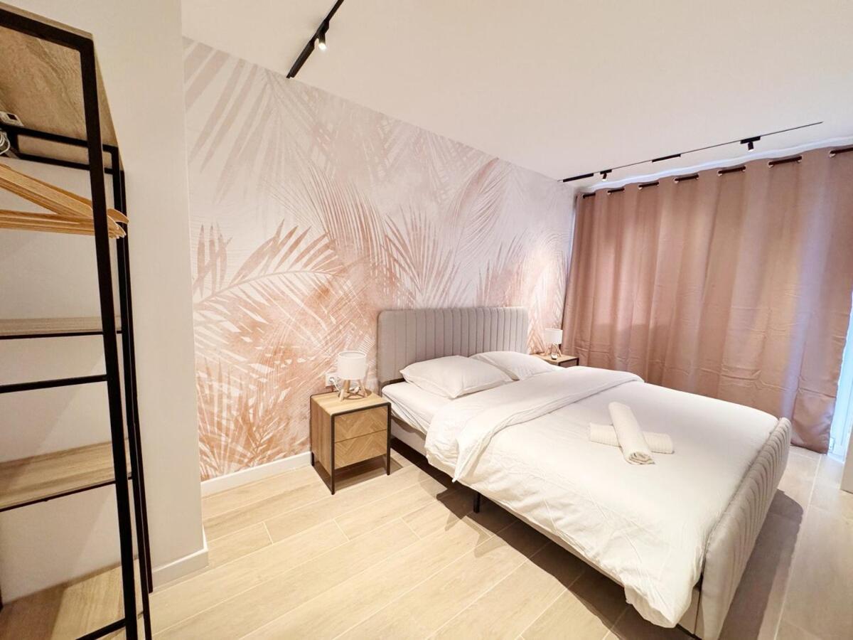 Rf112 - T3 Lumineux A Deux Pas Du Port * Nice