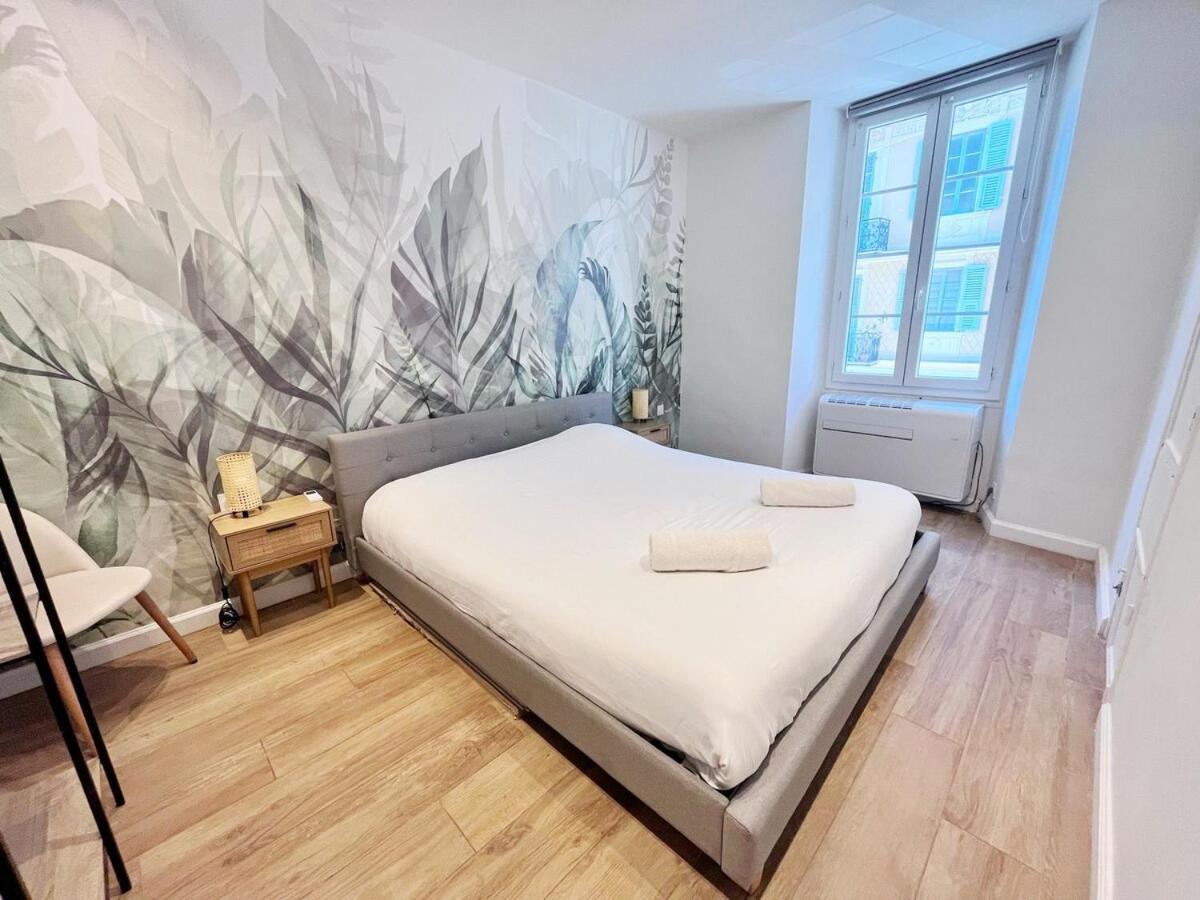 Rf104 - 3p A Pres Du Port *