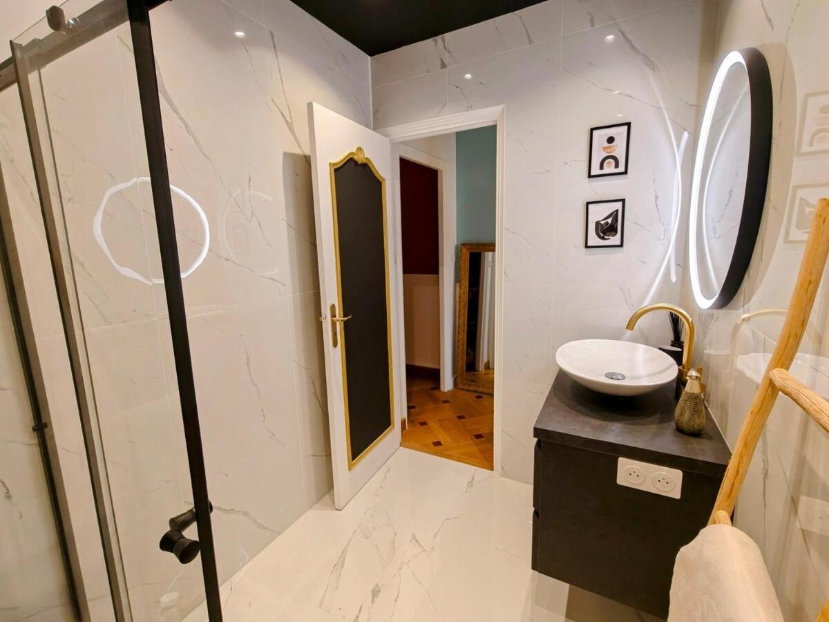 Spacious New Near Promenade Up To 6 With Ac