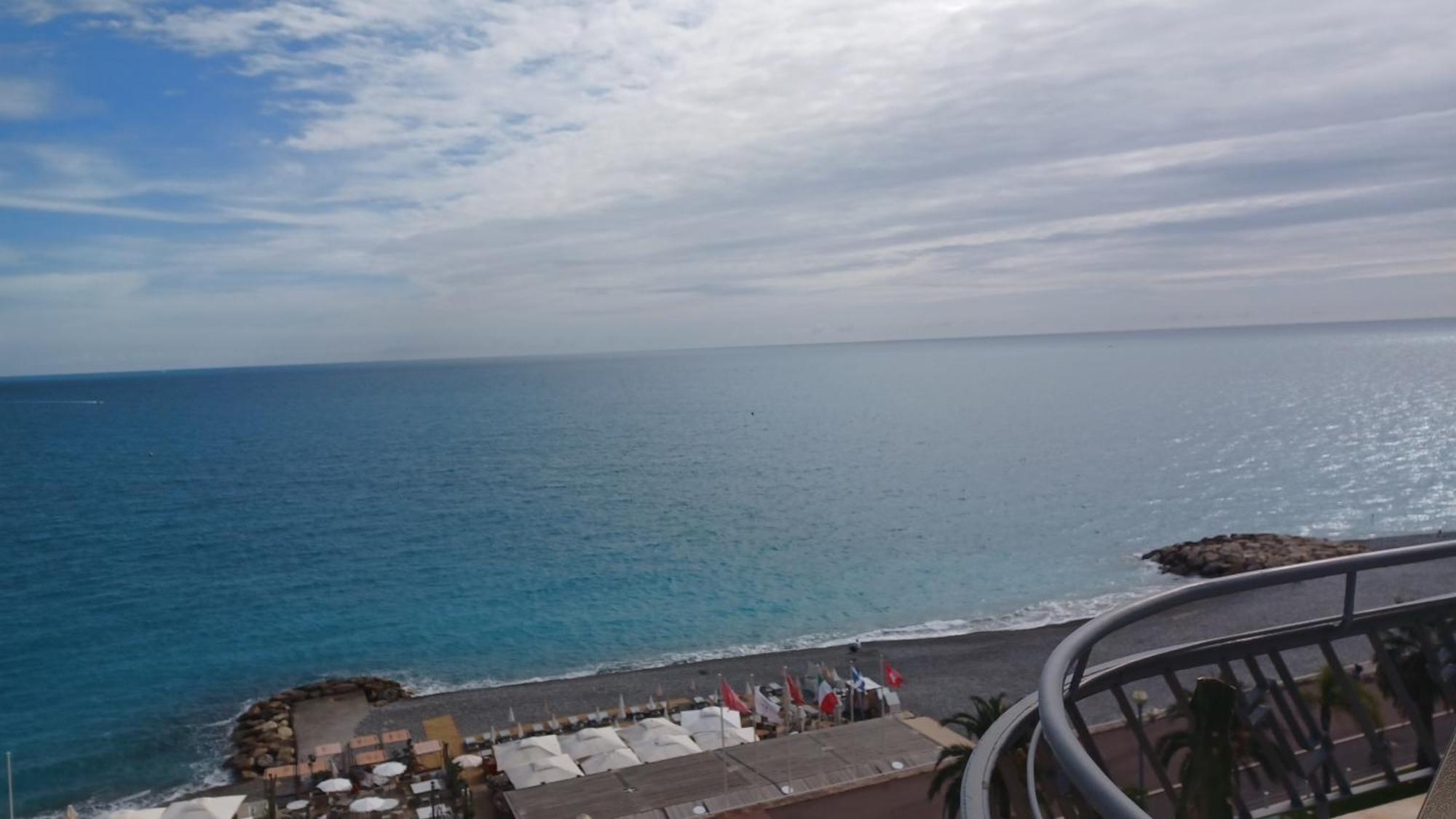 Le Grand Bleu Apartment