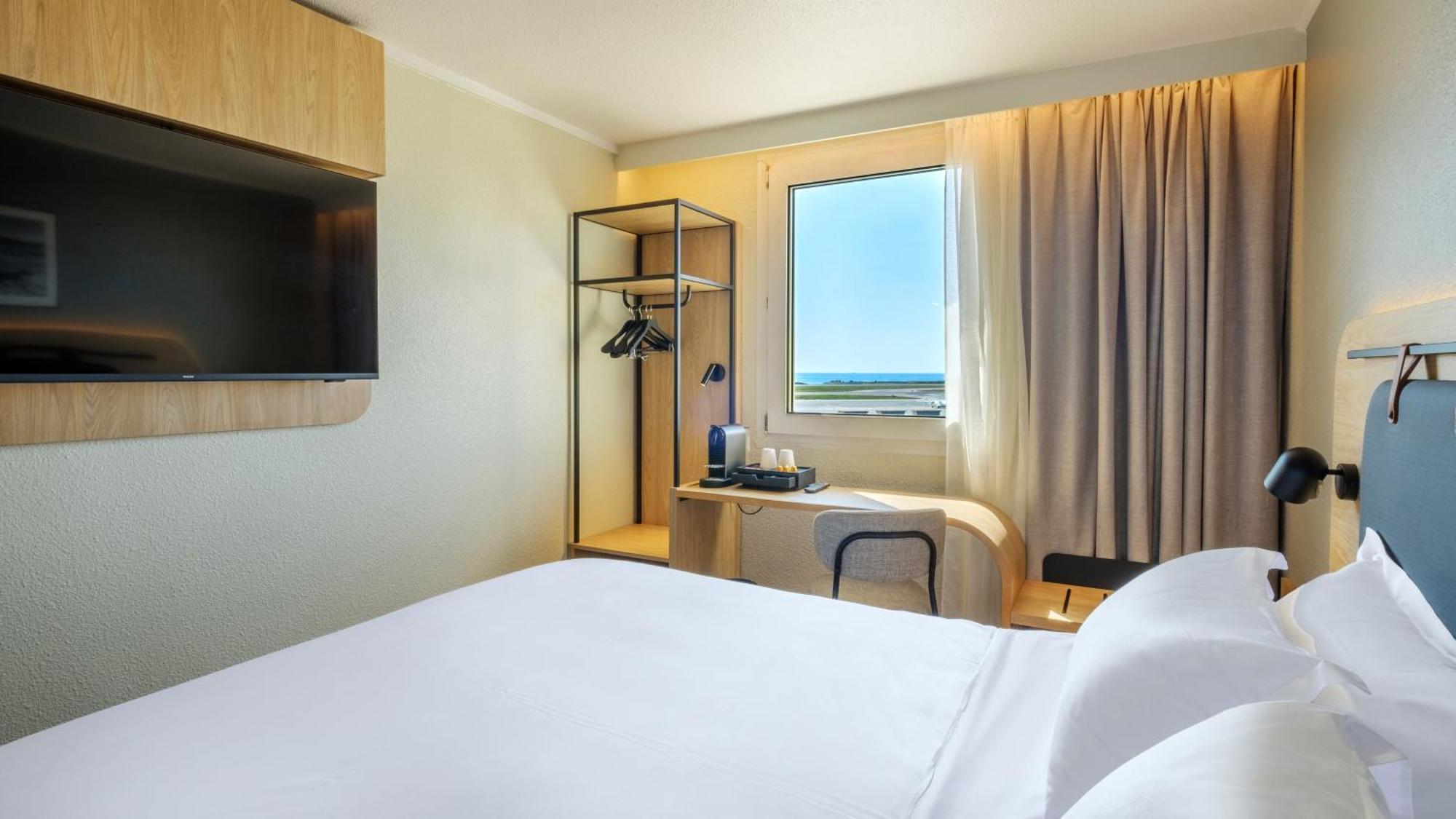 Campanile Prime - Airport