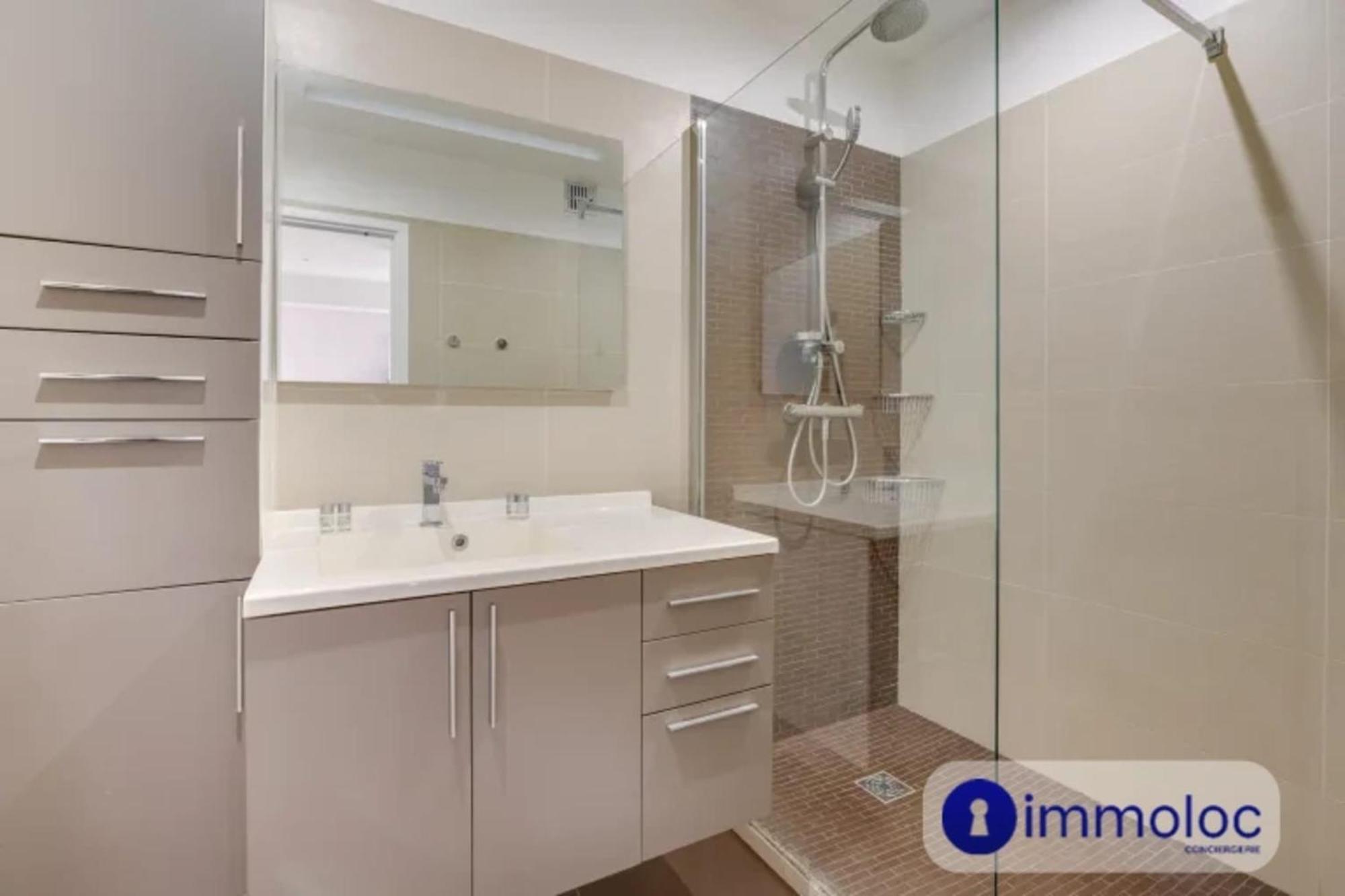 Apartment Air-conditioned Near Liberation District Nice