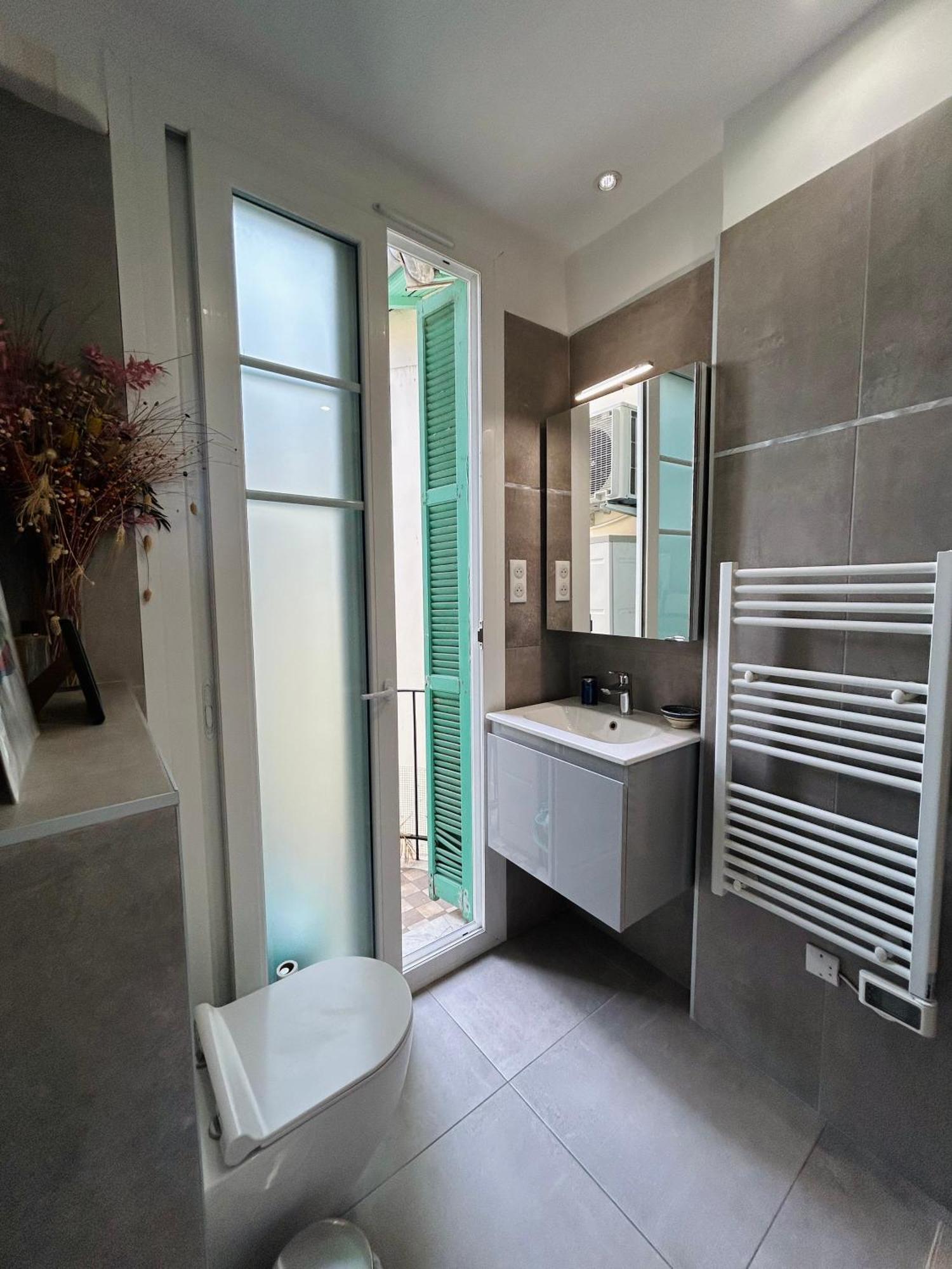 Apartment Exclusive Floor -