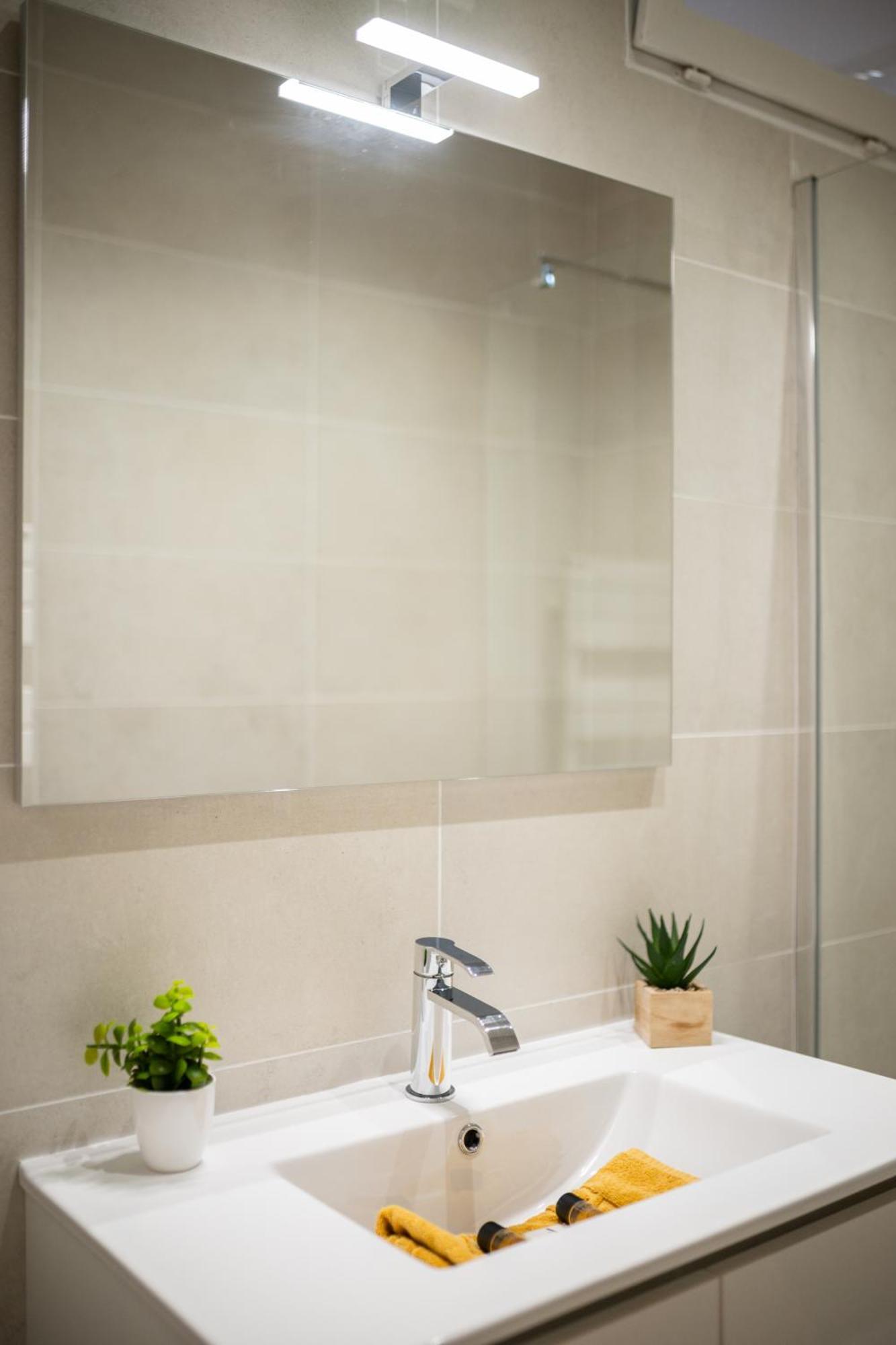 Maison De Familiale, 5 Chambres, Terrasse, A 20 Minutes Du Centre Holiday home *