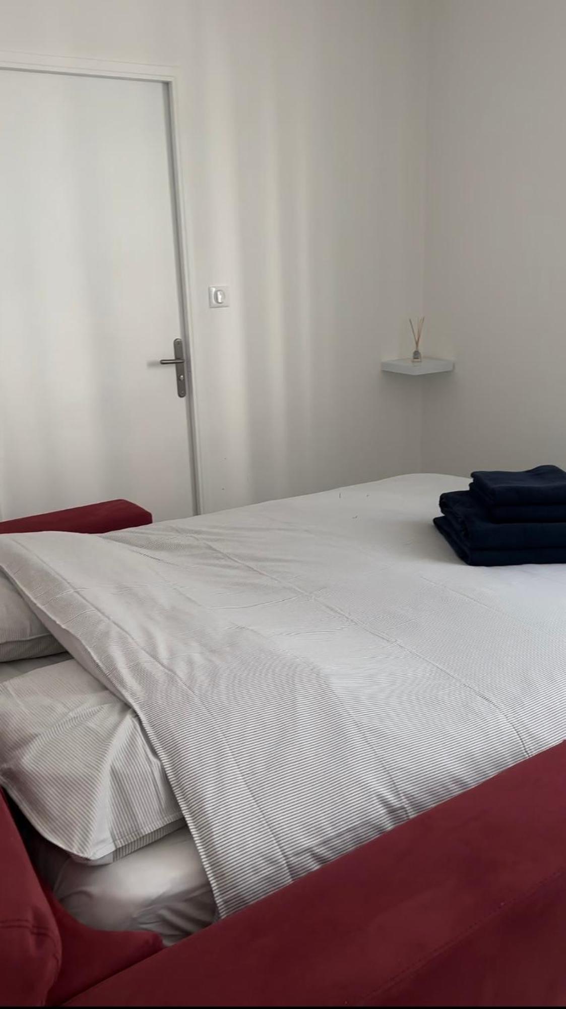 Spacious, Quiet Apartment