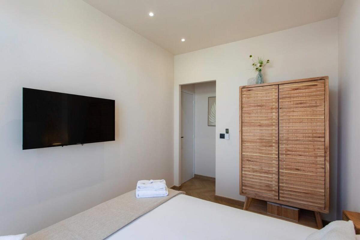 Apartment #52 Etoile ,central, Balcony, Ac-5 Min P Massena Nice
