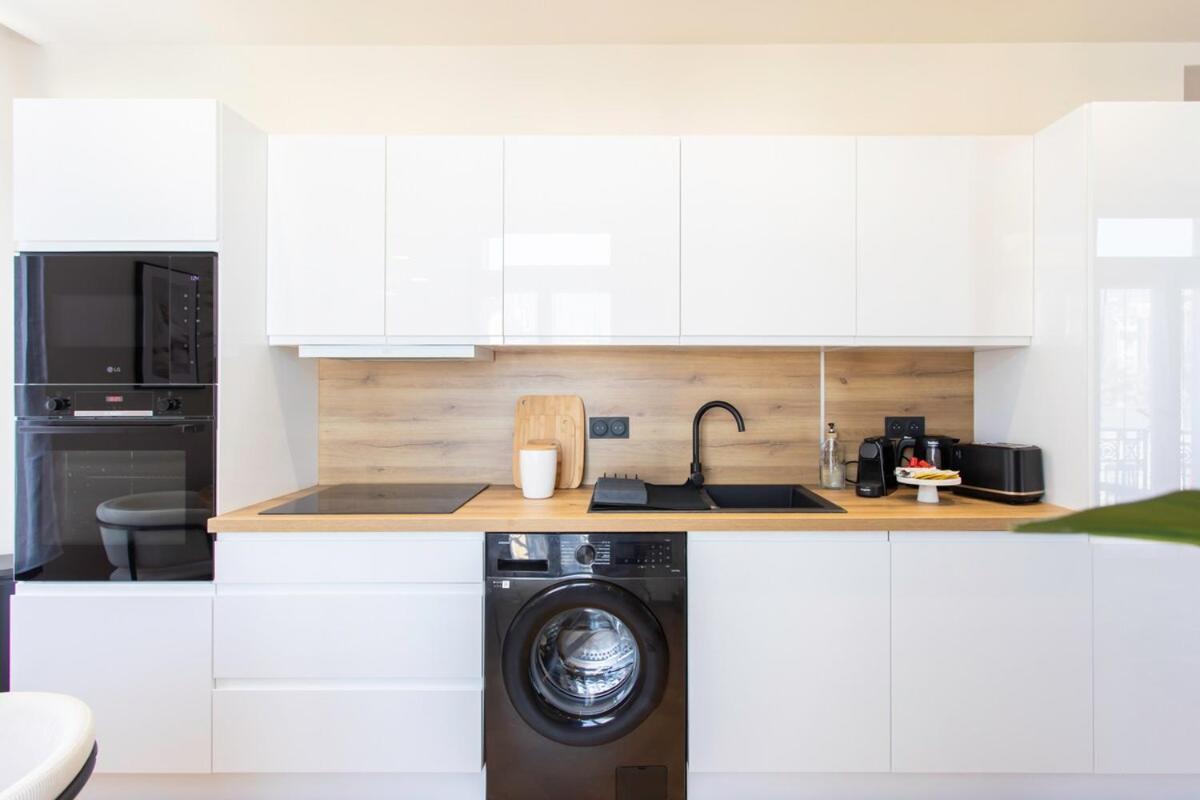 #52 Etoile ,central, Balcony, Ac-5 Min P Massena Apartment Nice