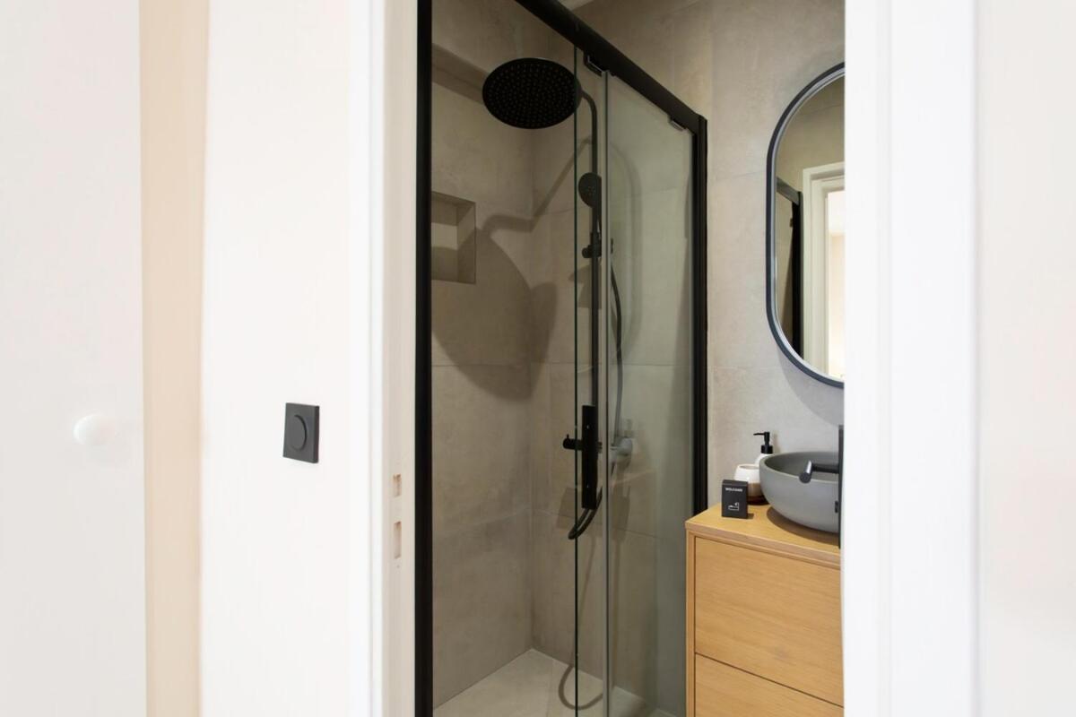 Apartment #52 Etoile ,central, Balcony, Ac-5 Min P Massena *