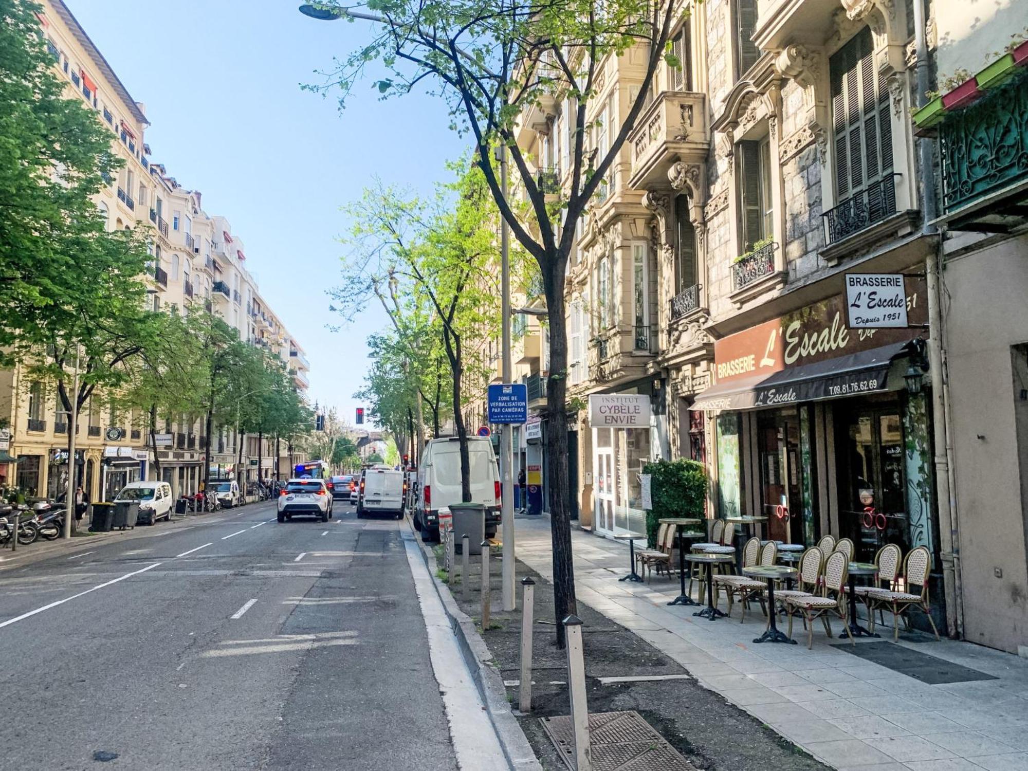 Apartment Le Gambetta By Interhome