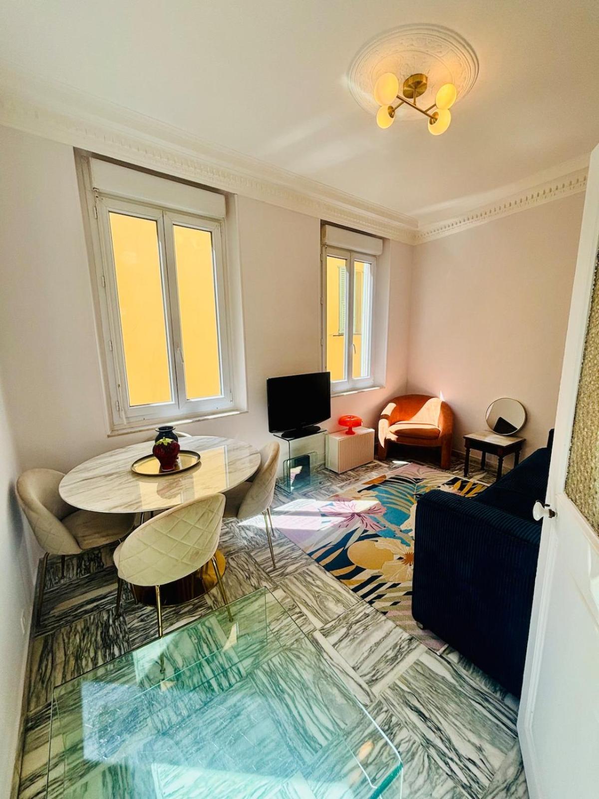 Apartment Centre Ville-vieille Ville-promenade Des