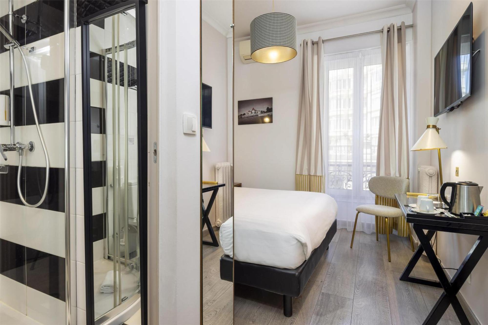 Western Brice Garden Hotel 4*