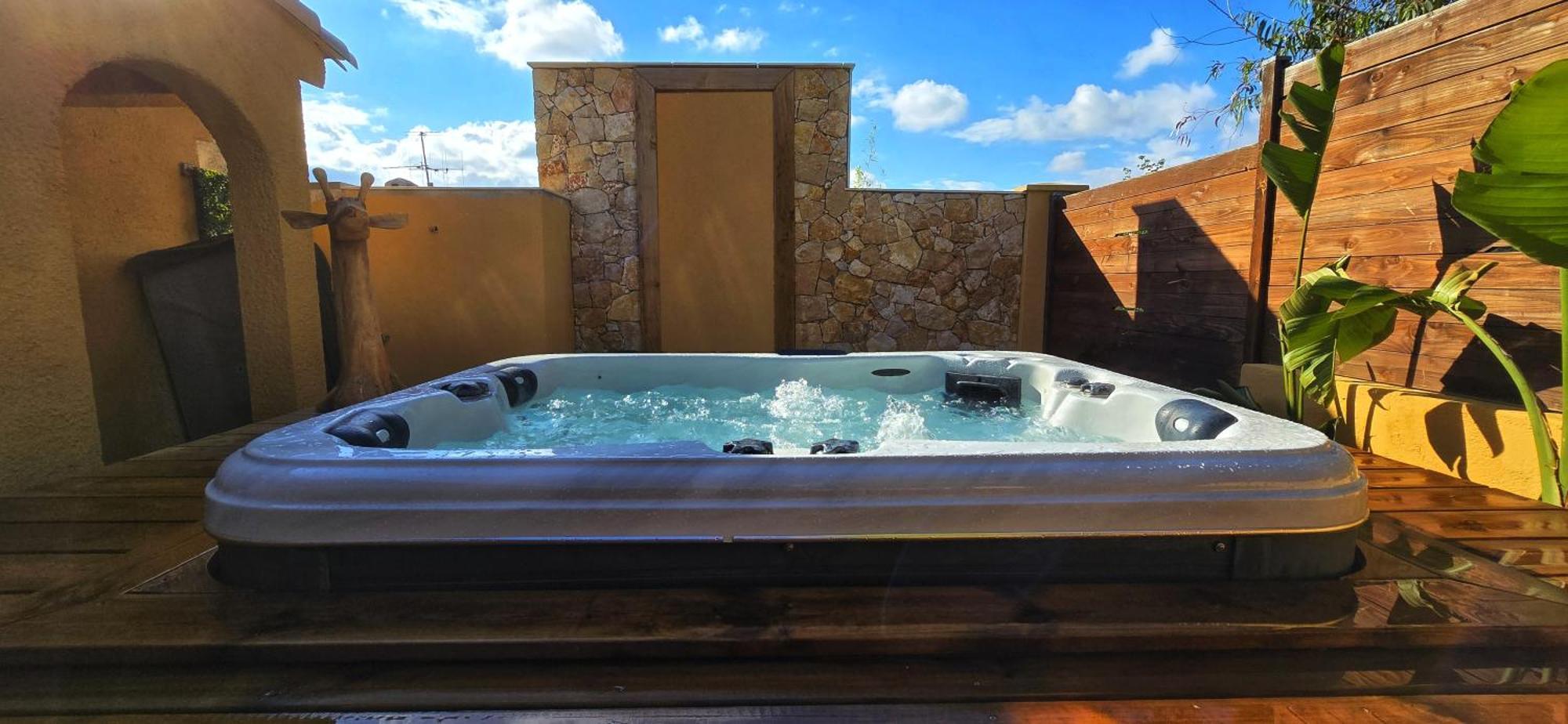 Vakantiehuis Maison Casa Milesa - Spa, Calme, 12 Min Mer, Parking Securise