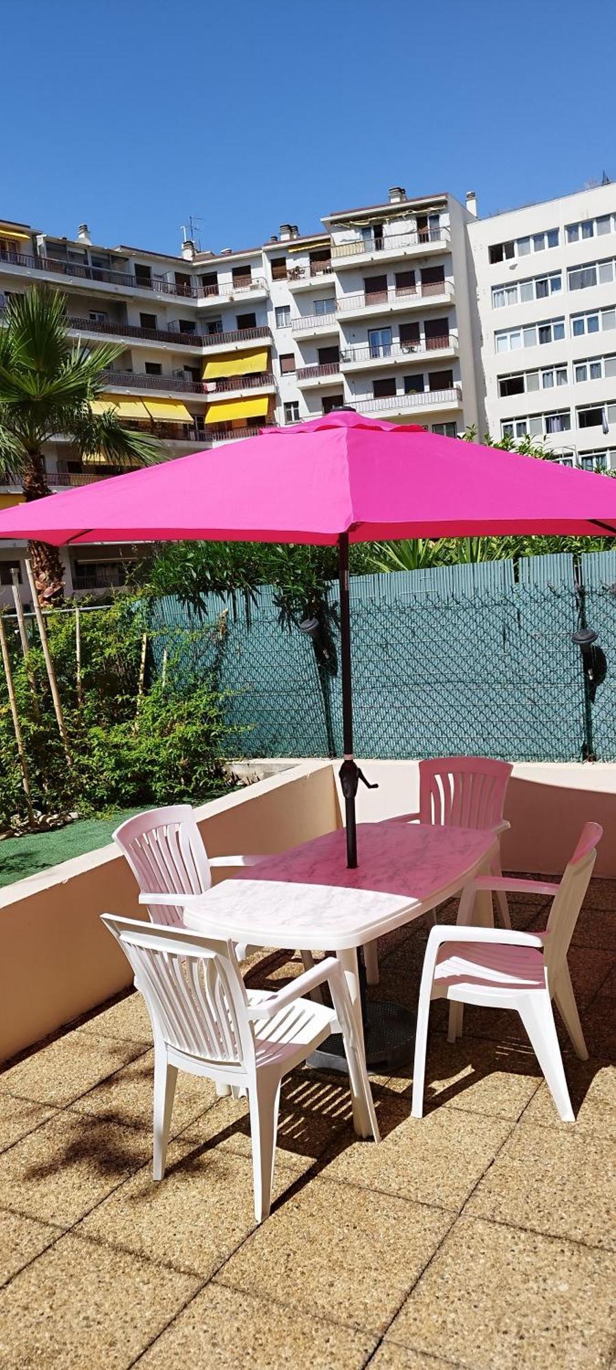 Studio-terrasse A Carras Apartment *