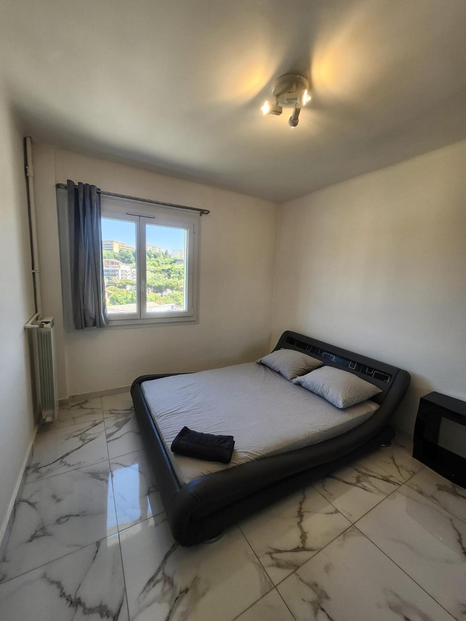 Spacieux 3 Et Balcon Apartment *