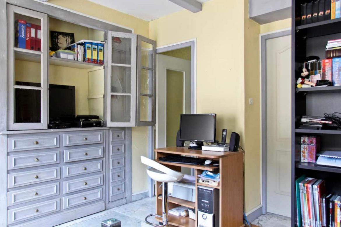 Apartment Climatise Au Calme, Terrasse Vue Colline Nice