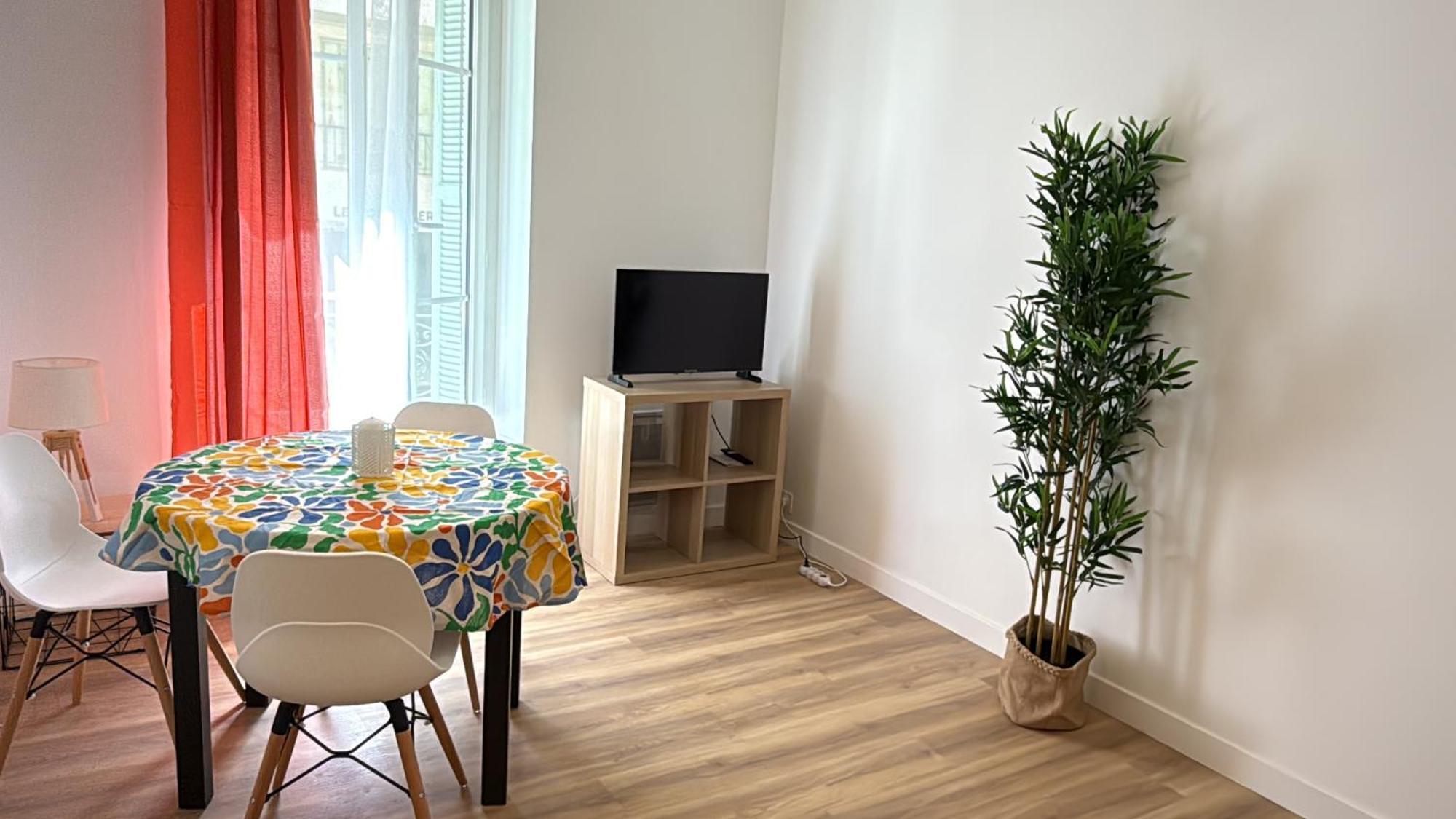 Amira Angely Vauban * Nice