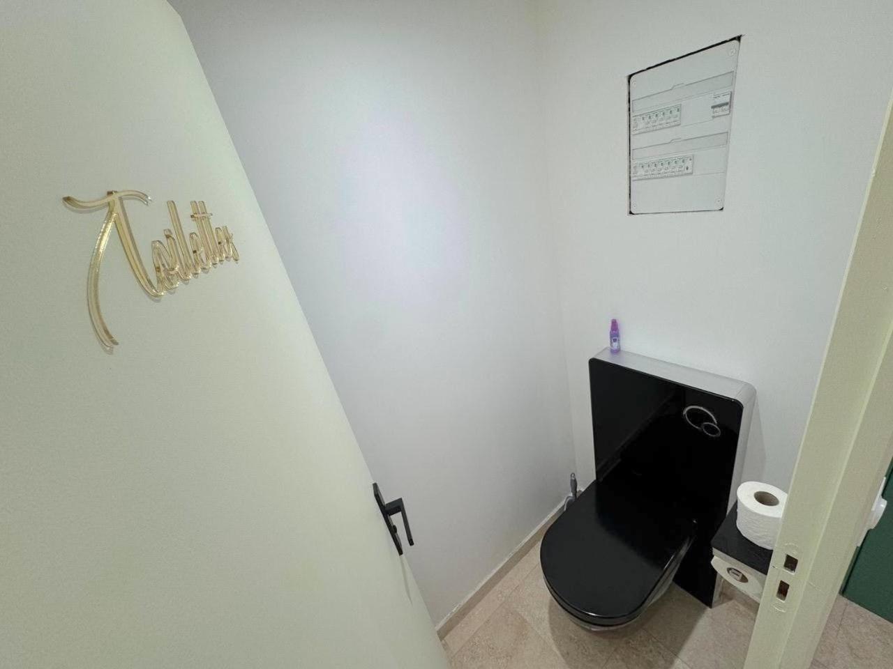 Apartment Vieux-nice Climatise: Charme Commodites