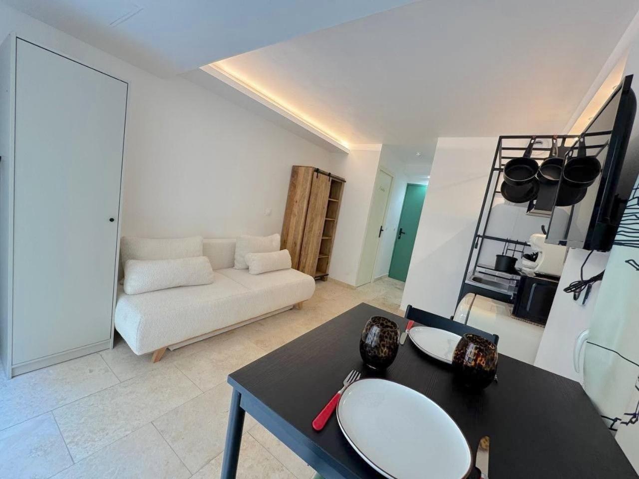 Vieux-nice Climatise: Charme Commodites *