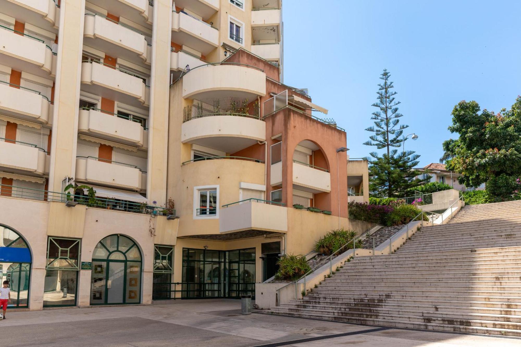 Apartment Happyfew Le Palais Des Arts