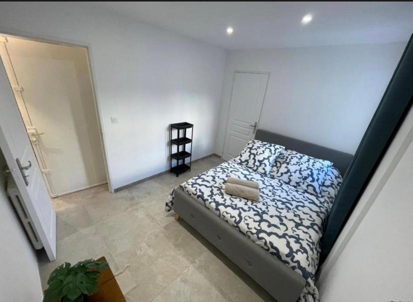 Apartment Au Coeur Du Vieux Nice, 3 Chambres Au Calme, Grand Appartement Nice