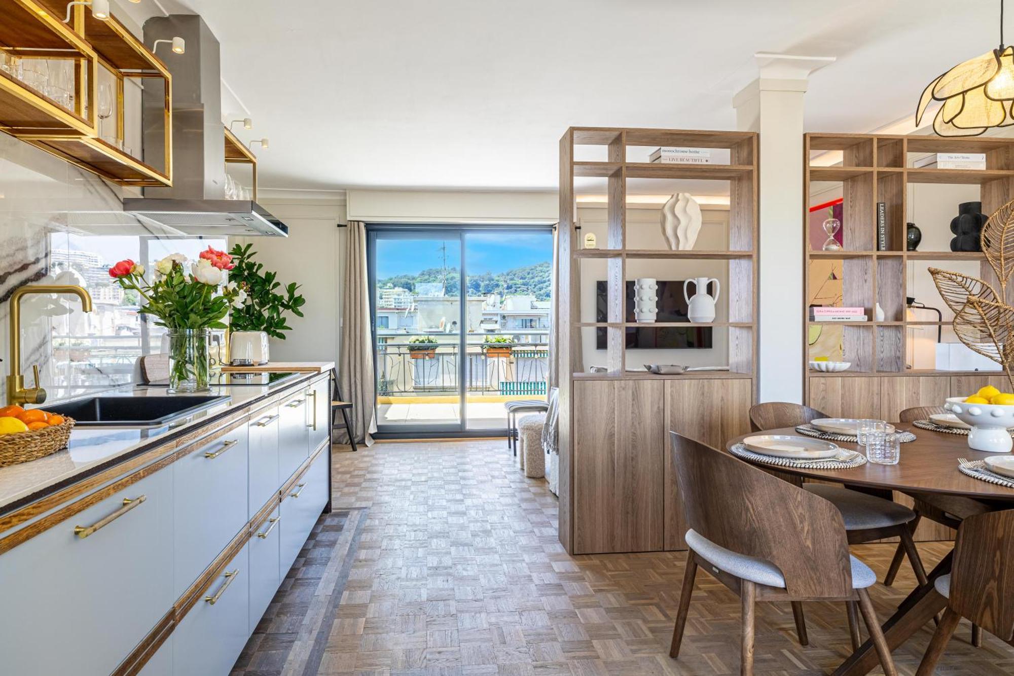 Luxurious Penthouse, 2 Bedroom Suites, 3 Spacious Terraces, Gorgeous Views Of Mountains And Sea, Apartment *