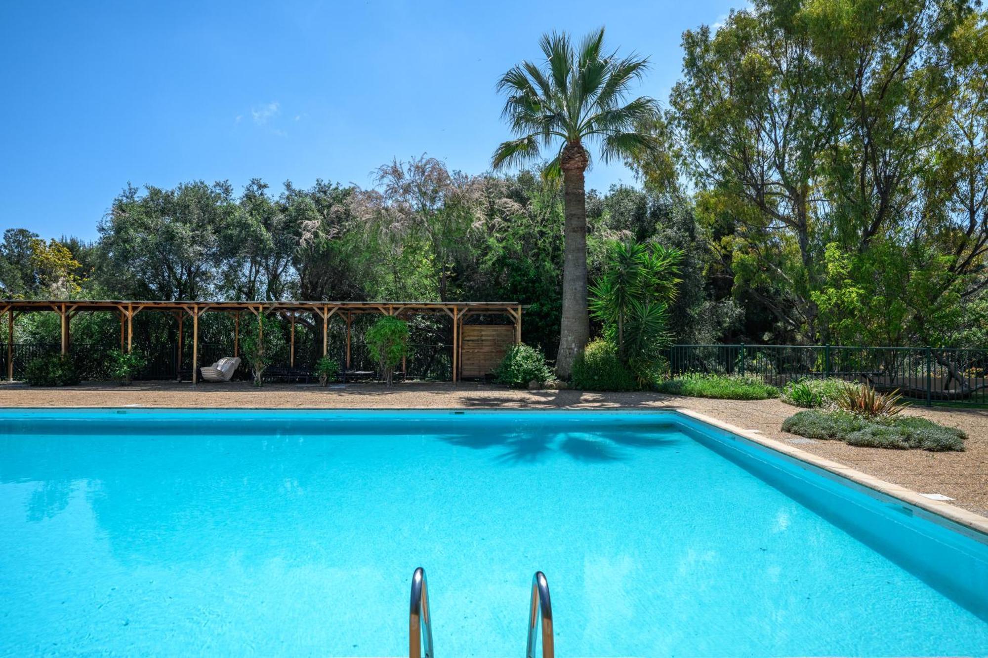 Fabron, Terrasse & Piscine Dans Nice