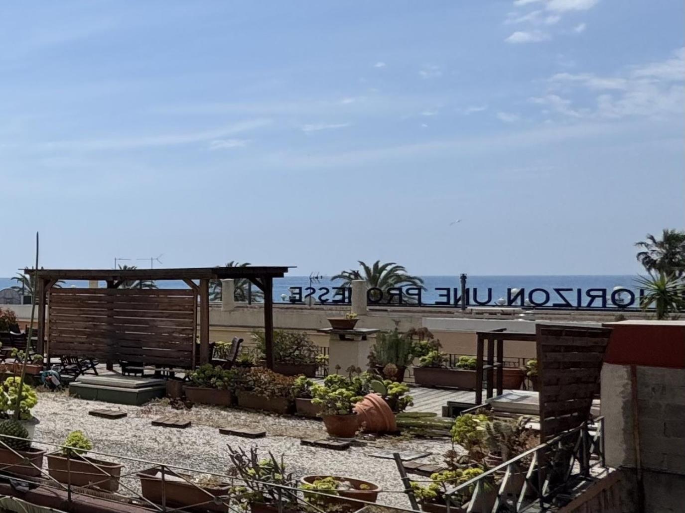 Riviera Nice: Old Town With Sea View Apartment 3*