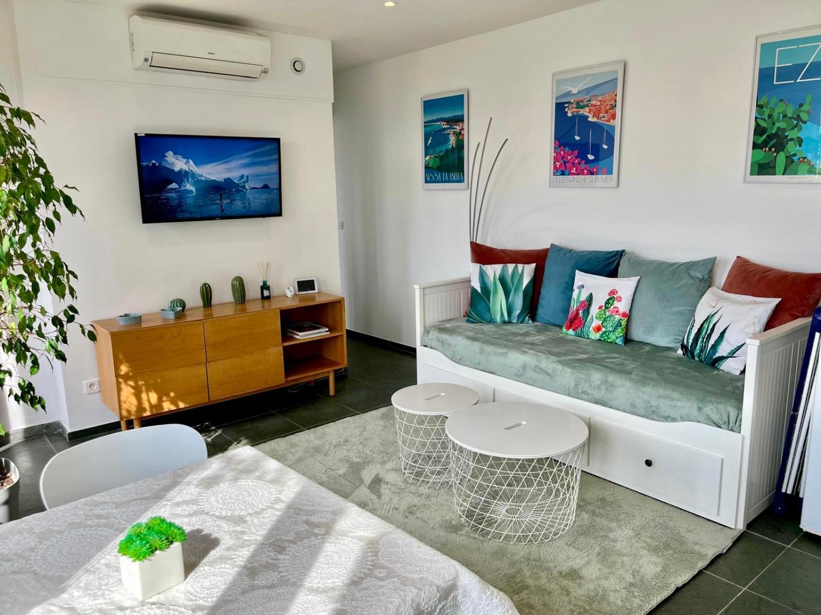 Terrasse, Vue & Montagne, Parking & Clim Apartment *