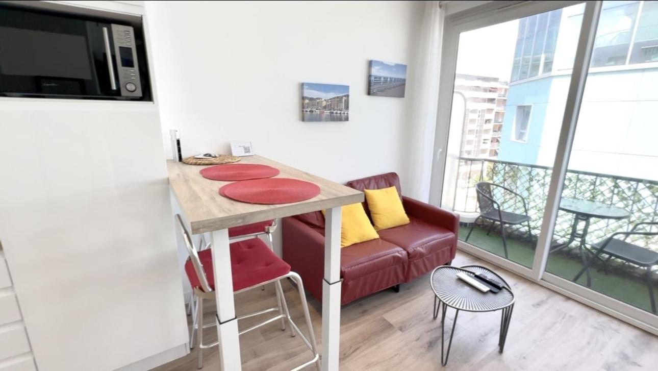 #19staywiz Us - Lenval - Balcon Lenval Sea View With Ac Promenade Des Apartment *