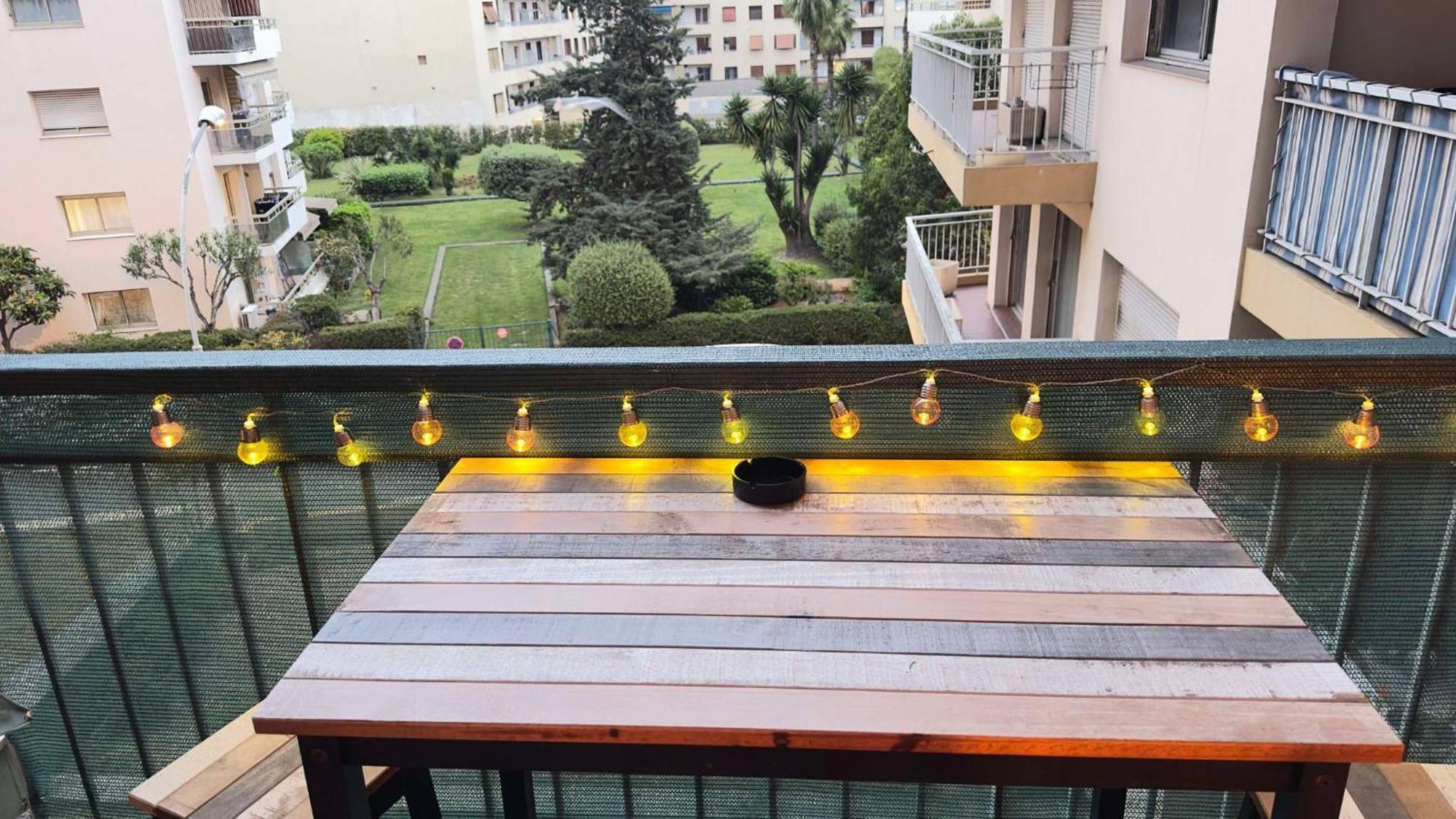 Grand 2 Pieces Avec Grande Terrasse A 15mn Centre-ville, Gare Et Promenade Des * Nice