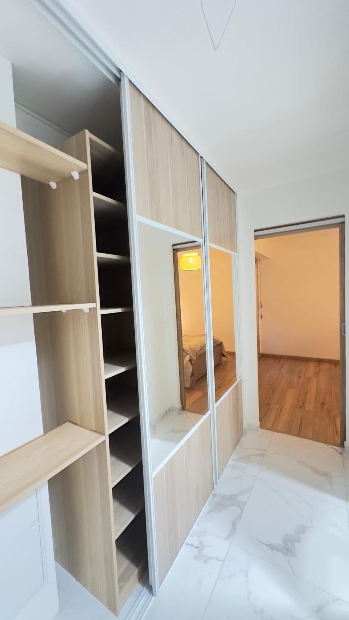 Grand 2 Pieces Avec Grande Terrasse A 15mn Centre-ville, Gare Et Promenade Des Apartment Nice