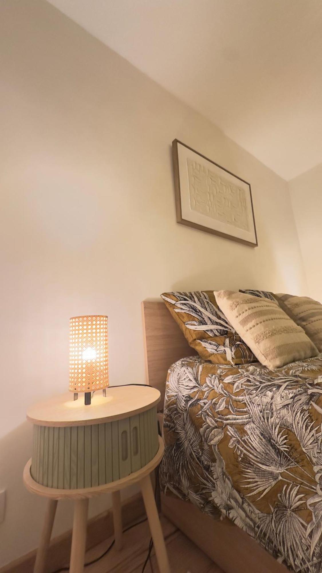 Grand 2 Pieces Avec Grande Terrasse A 15mn Centre-ville, Gare Et Promenade Des Nice