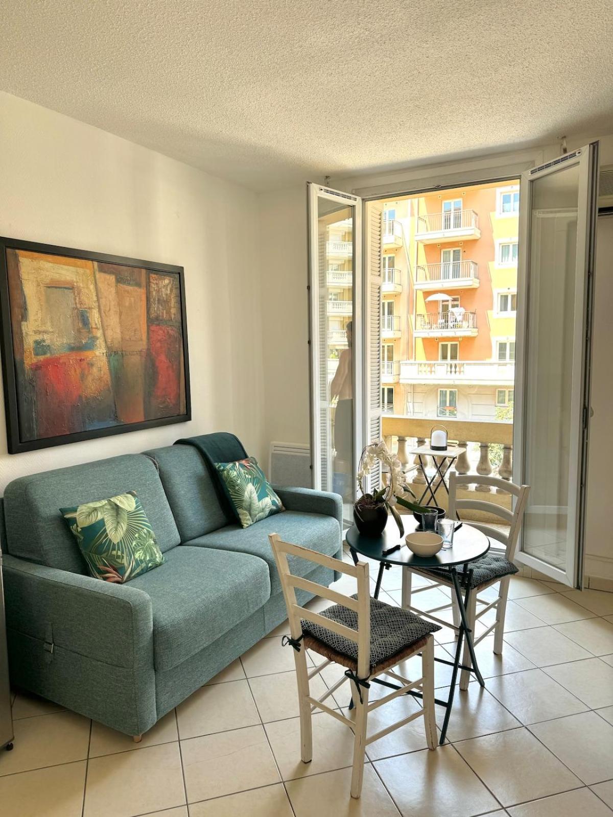 Magnifique 2 Pieces A Cote De La Apartment *