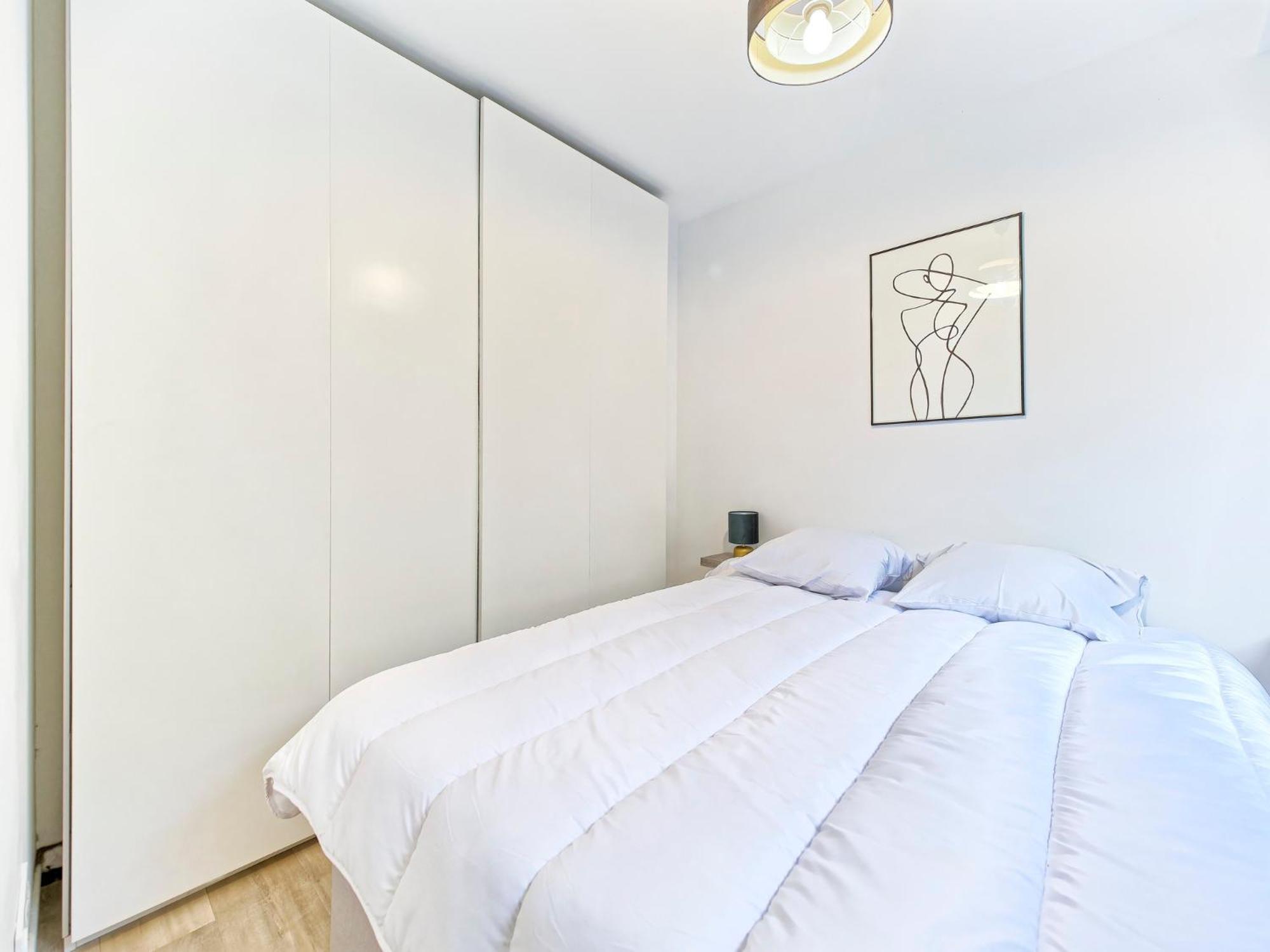 Riviera Vibes - Ac - Wifi & Breakfast - 8 Min Walk To Apartment