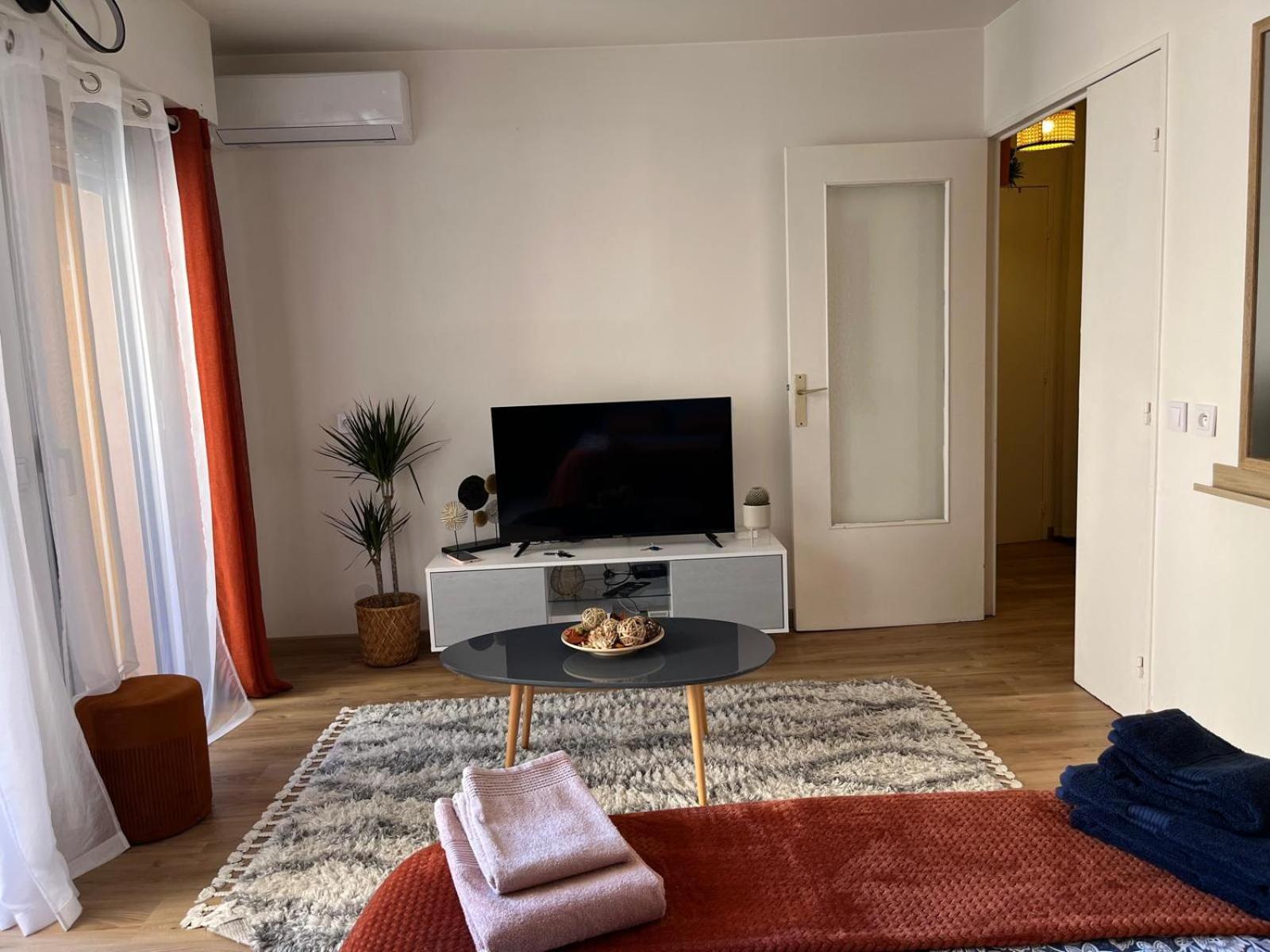 Apartment Proche Promenade Des