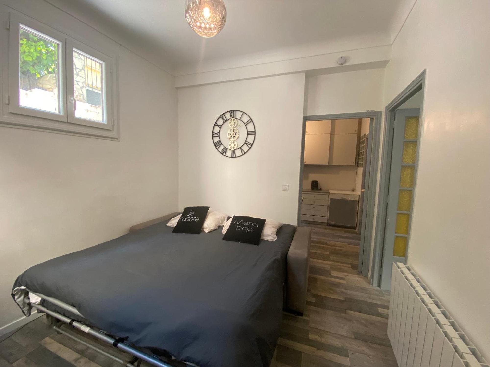 Apartment Charming House Near Center With New Air Conditioner Nice