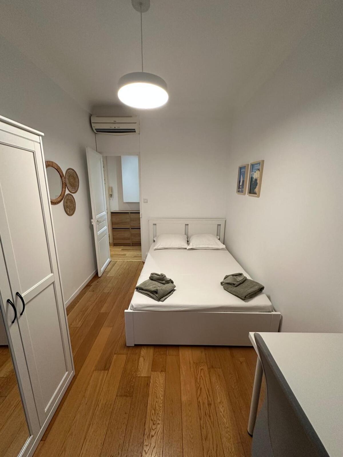 3 Bedroom Center Apartment *