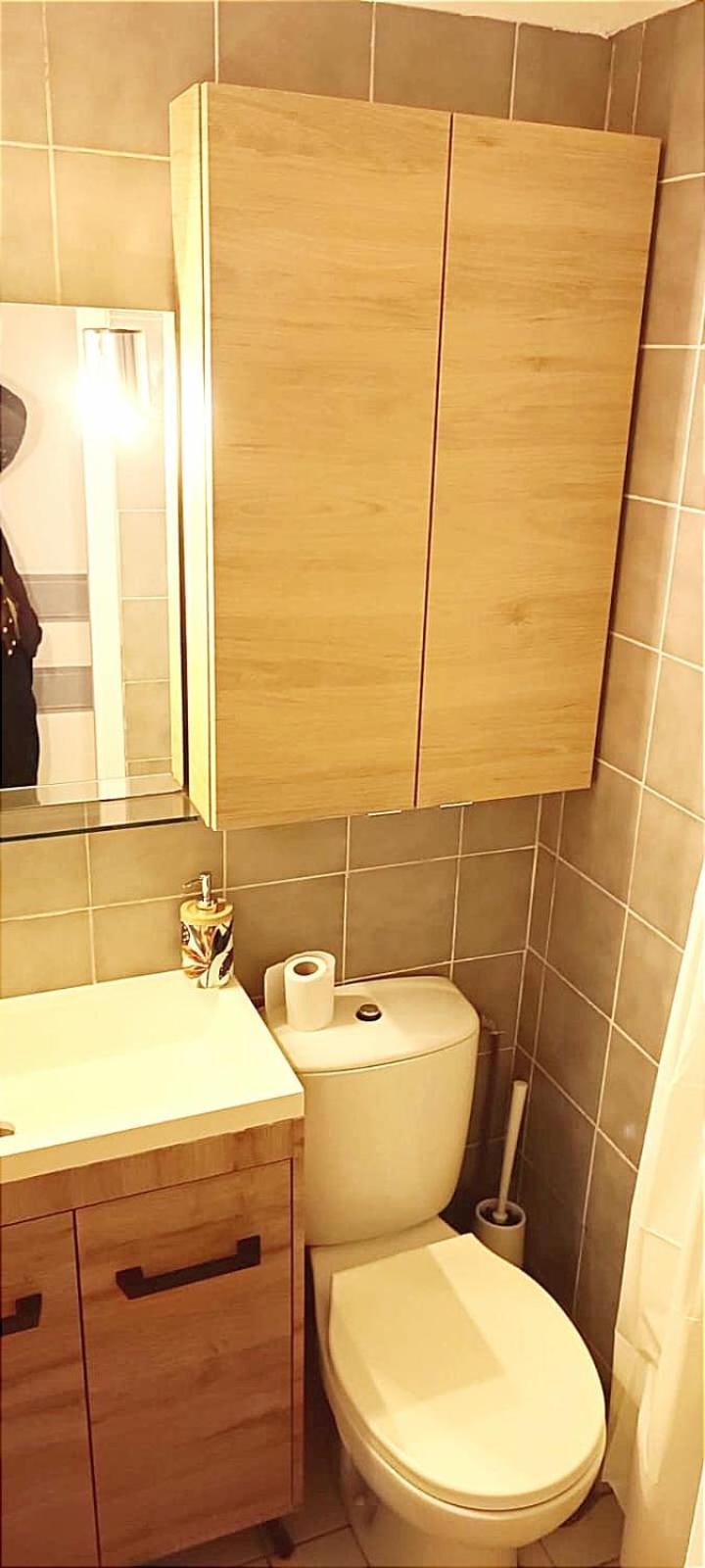 Joli Proche Tram Et Au Calme