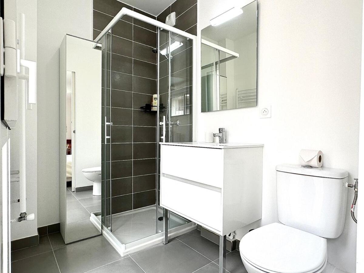 Port Of - With Balcony