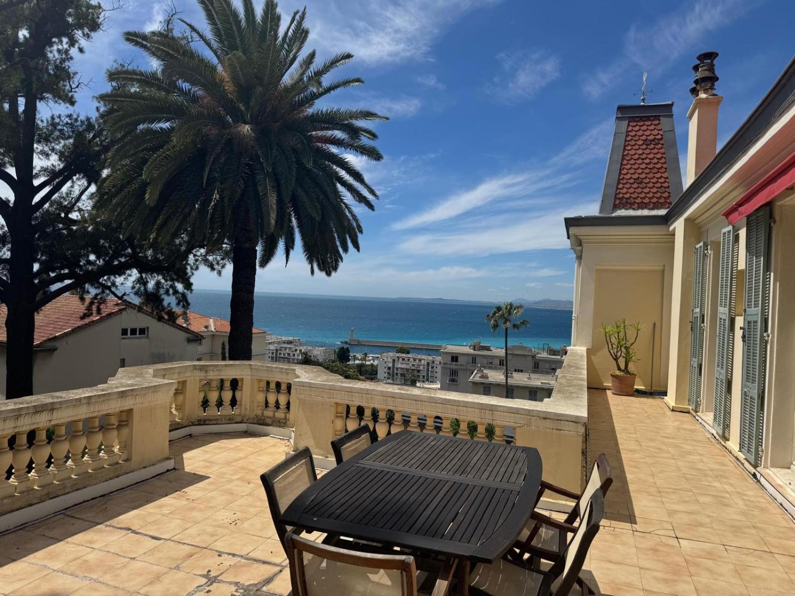 Palmeraie - Magnifique D'epoque Avec Vue 4 Personnes Avec Terrasse Le Port Nice