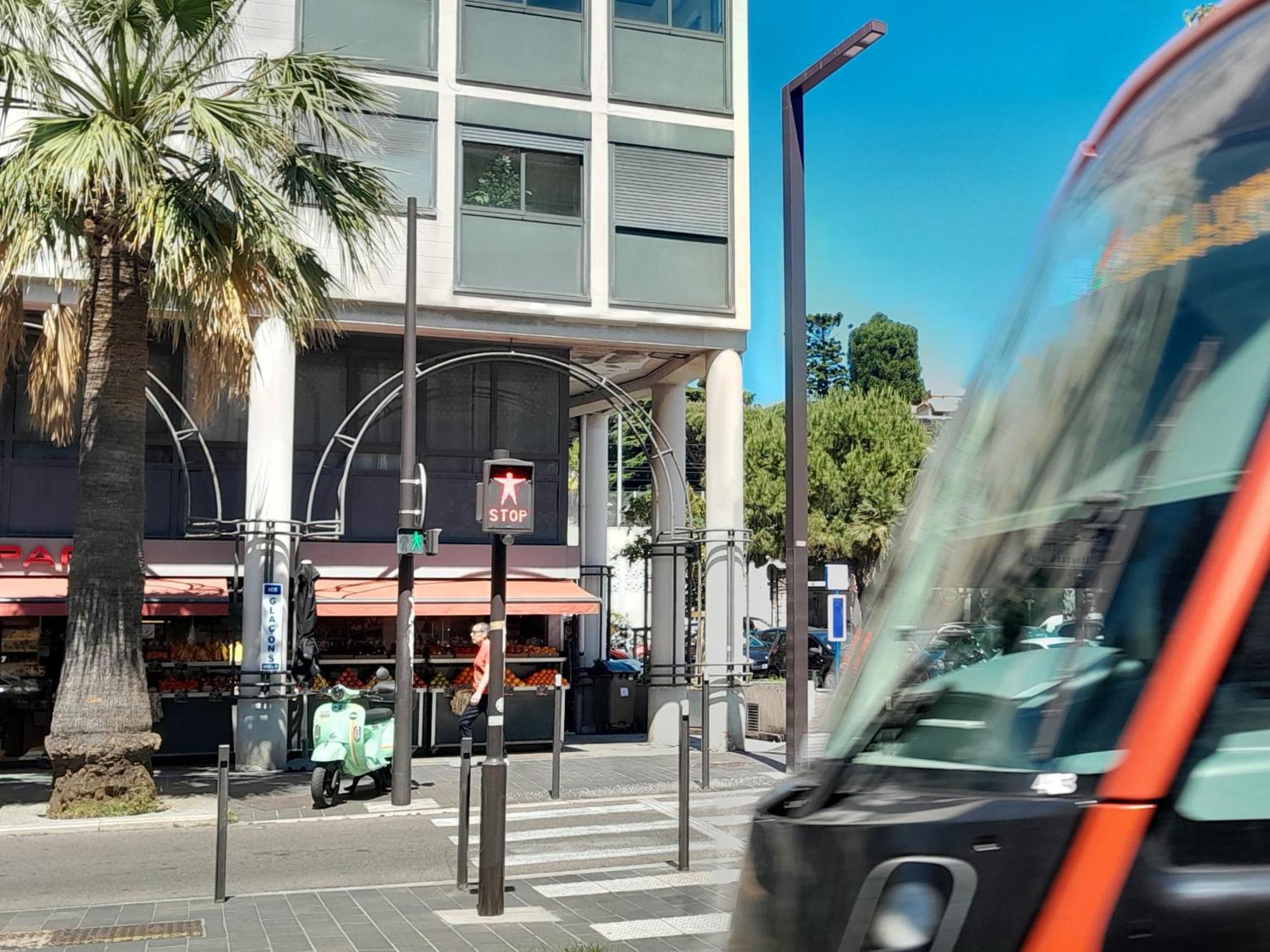 Appartement Les Palmiers Niceairport, Beach200m, 2bedrooms, Wifi Optic