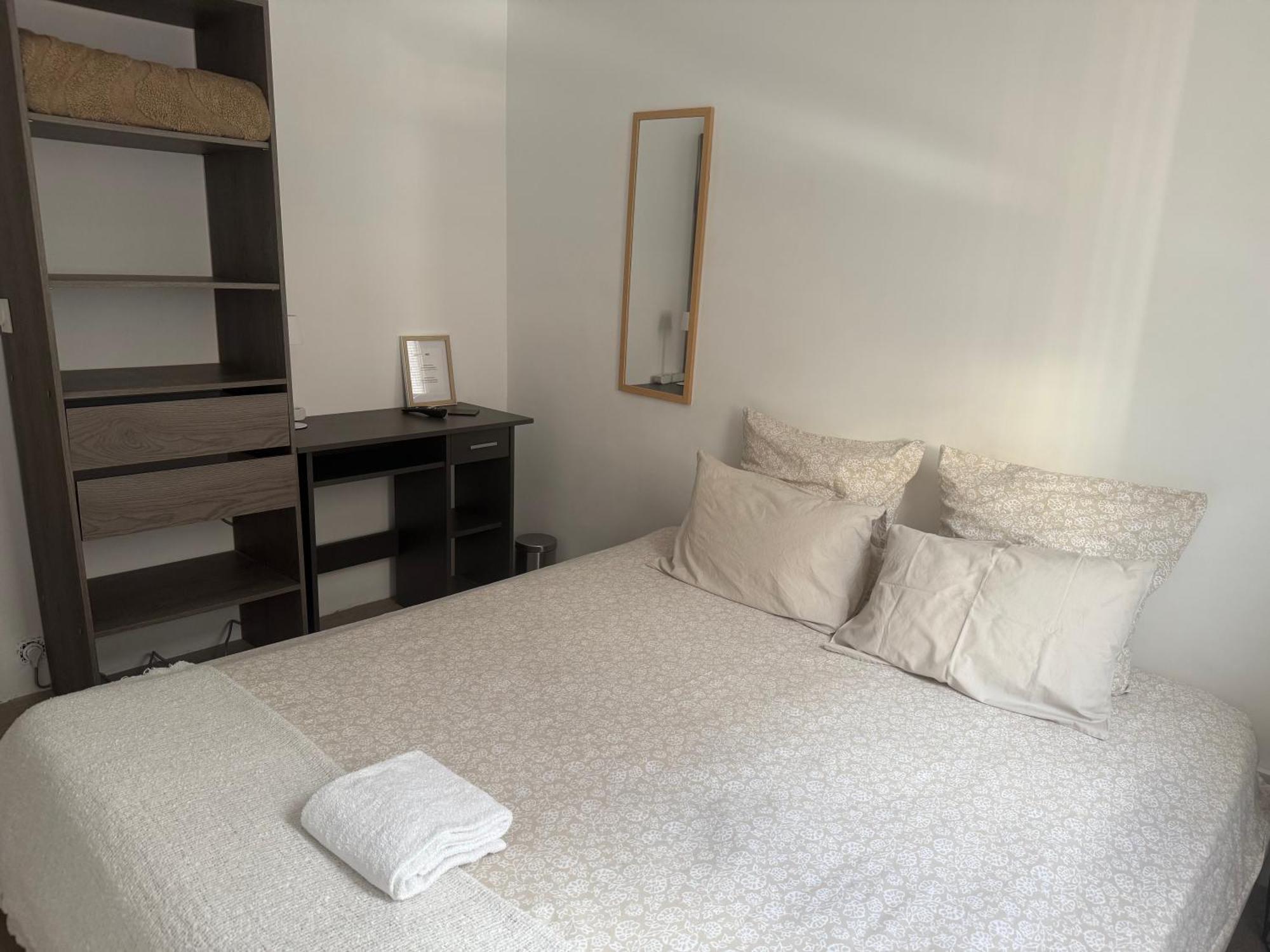 Urban Oasis: Private With Easy Access * Nice