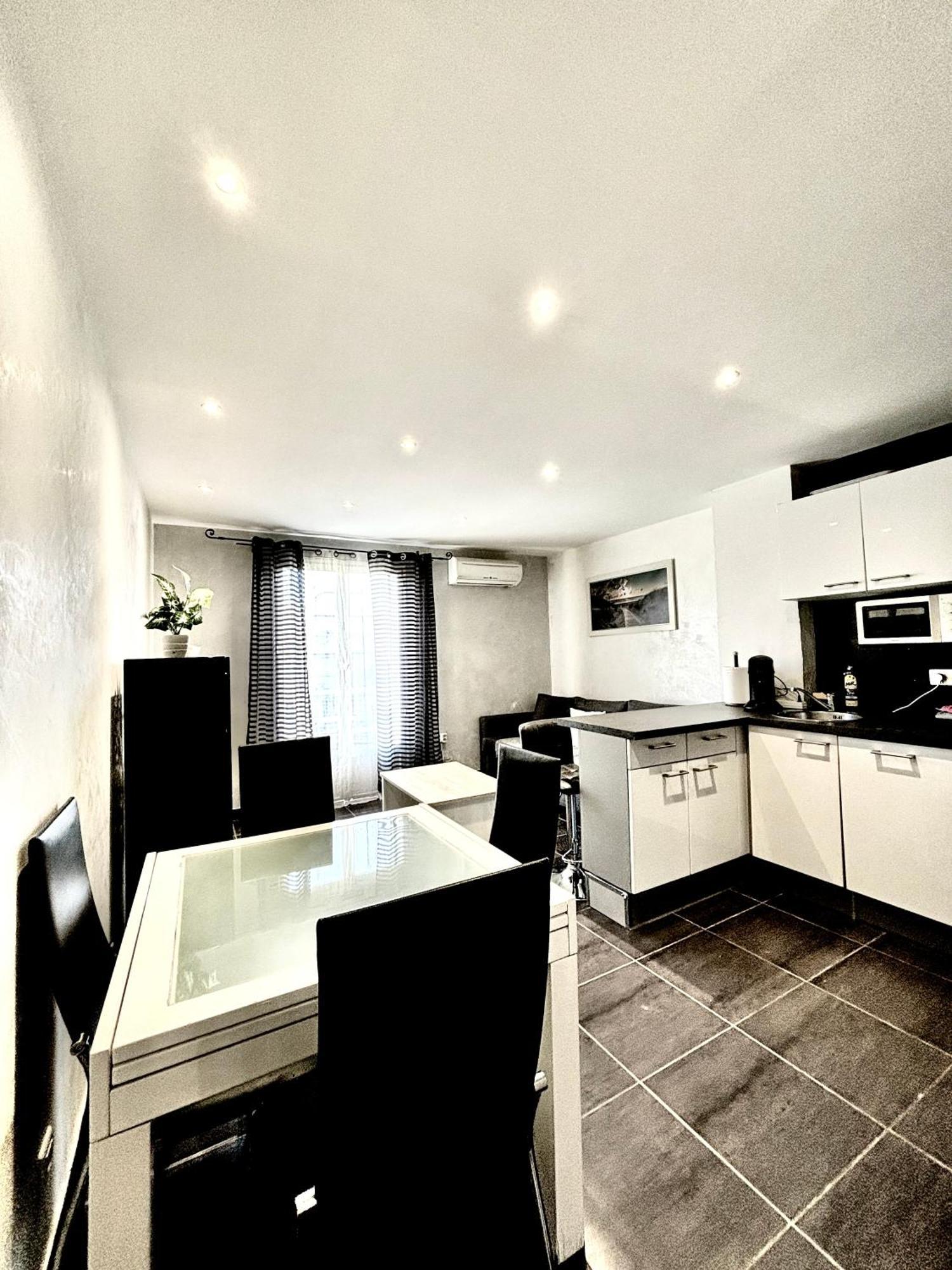 Apartment Le Port Nice